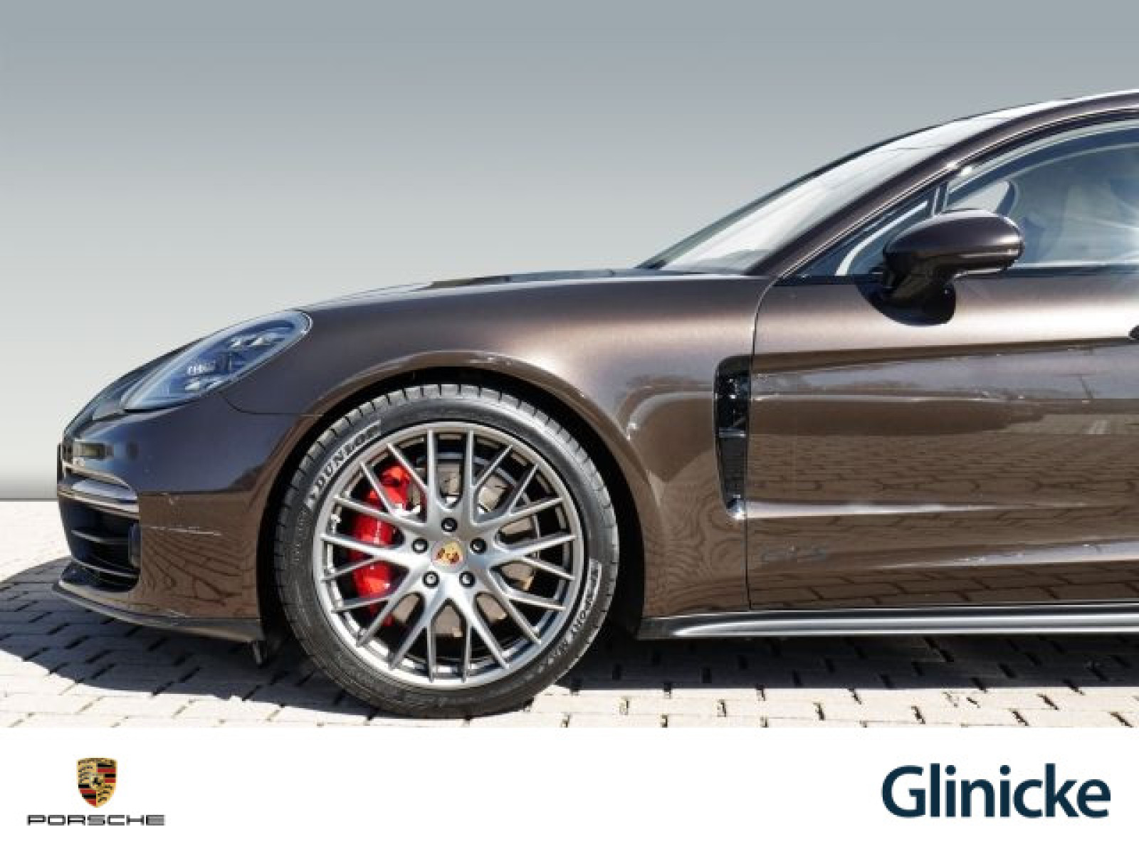 Porsche - Panamera_24