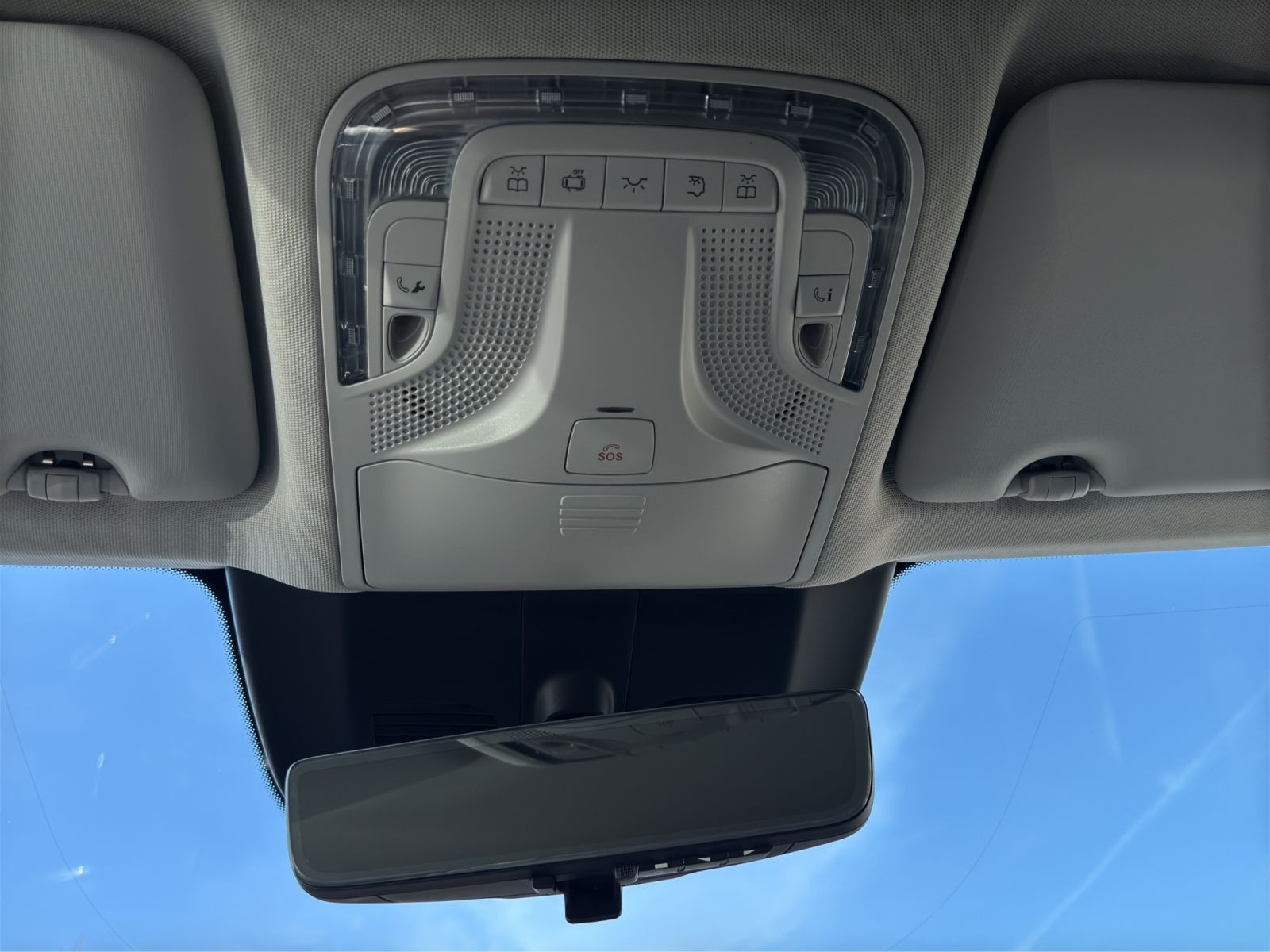 Mercedes-Benz - V 300_14