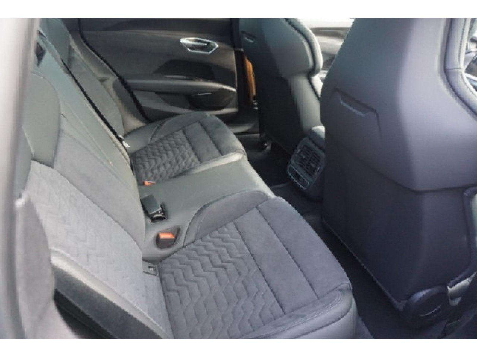 Audi - e-tron GT quattro_7