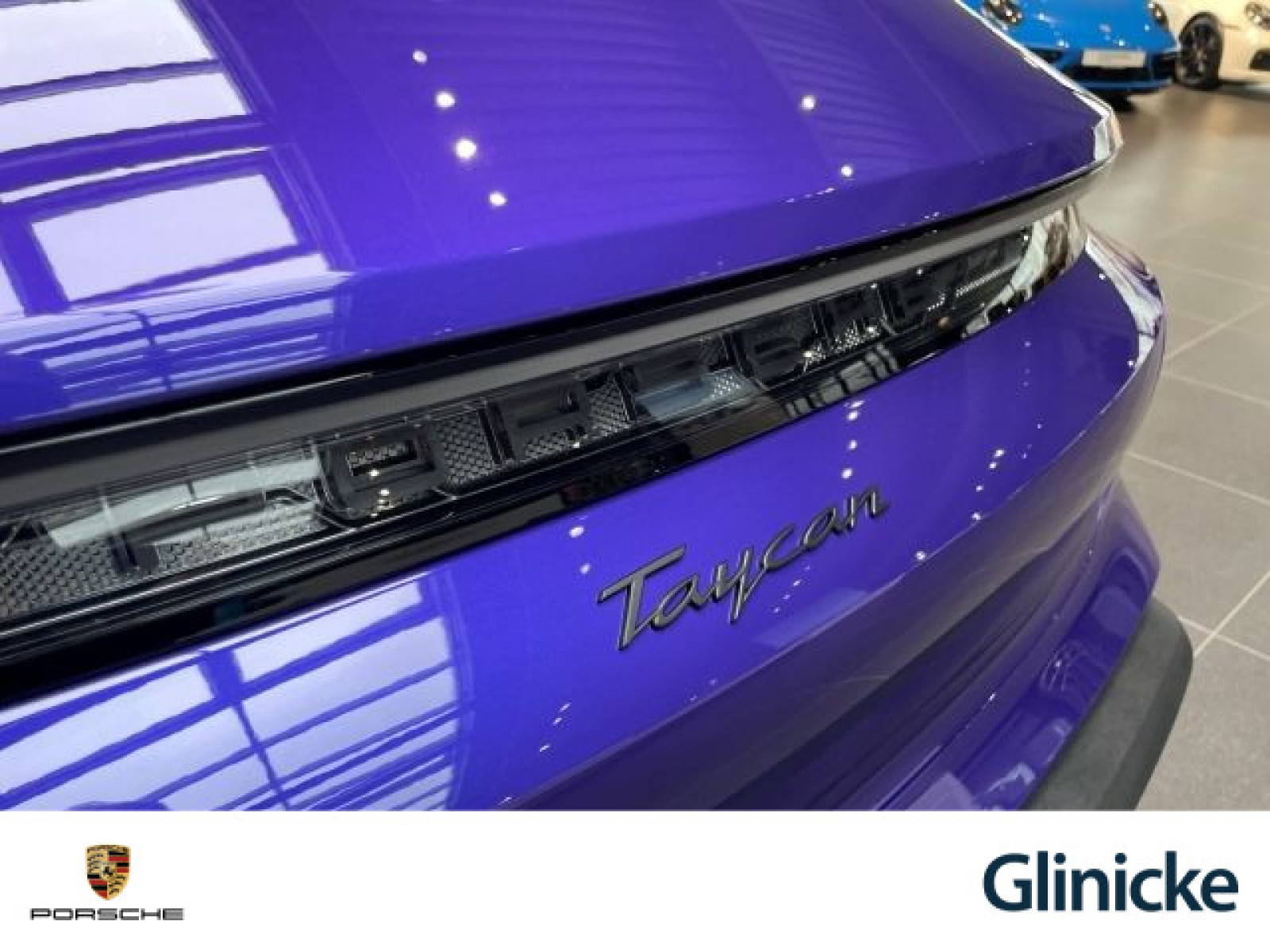 Porsche - Taycan_8