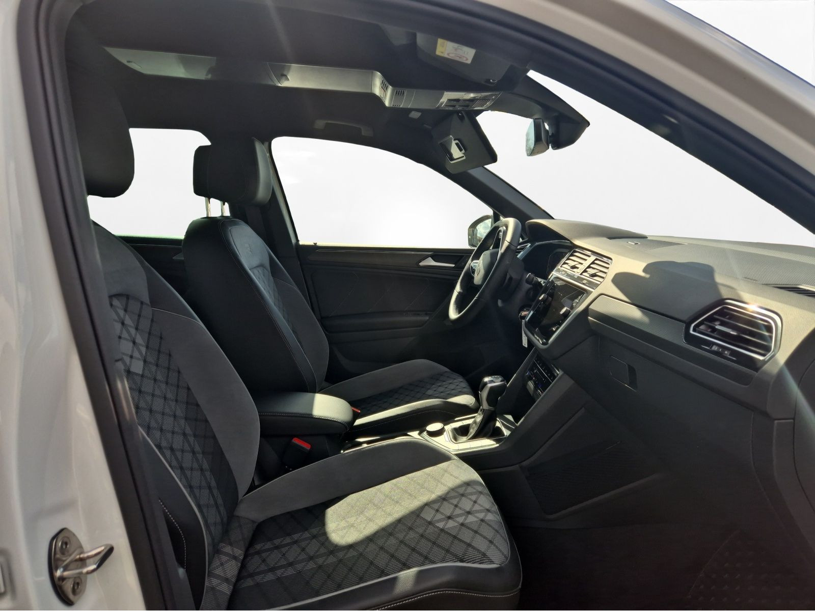 Volkswagen - Tiguan_10