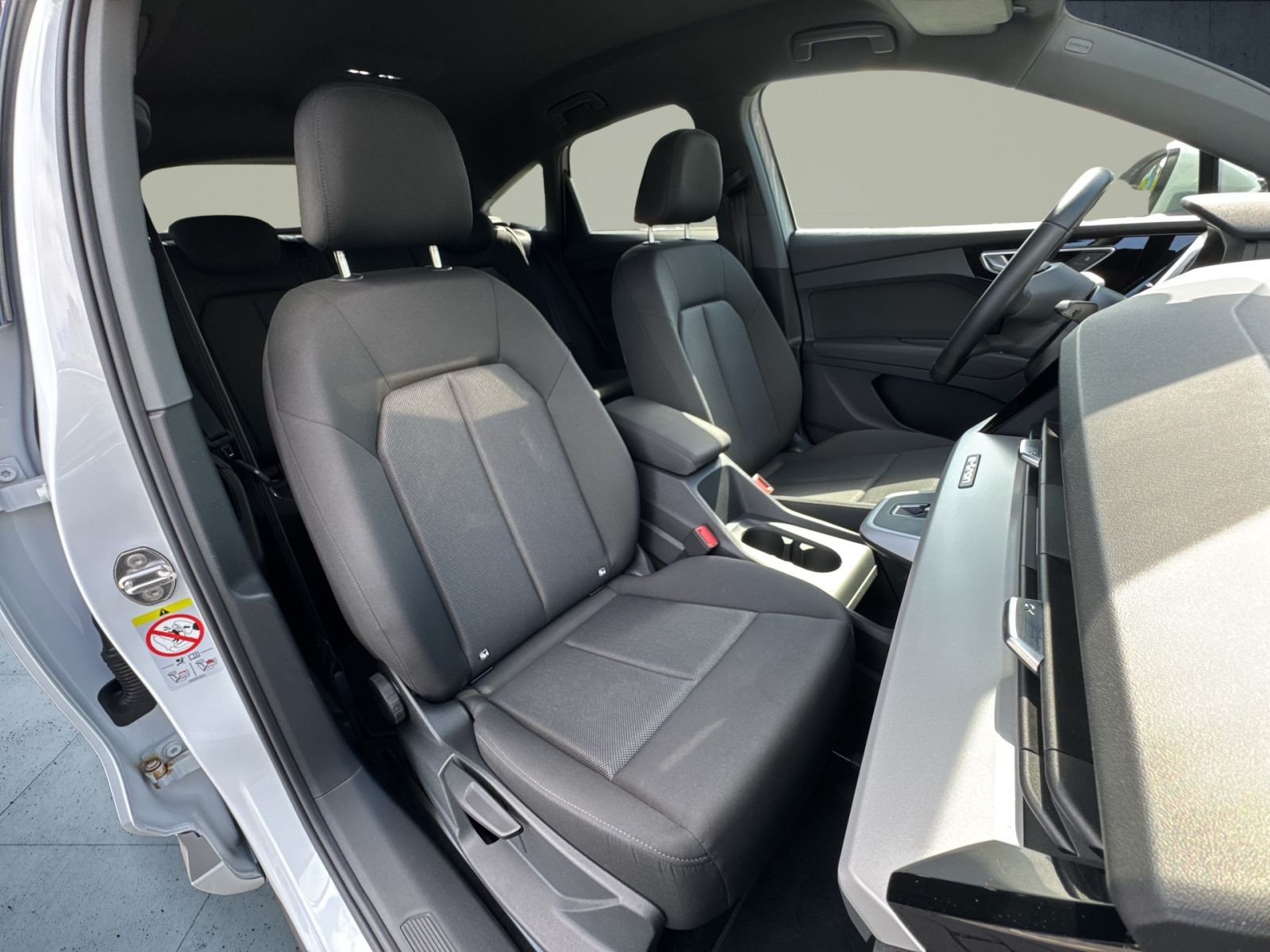 Audi - Q4 Sportback e-tron_18