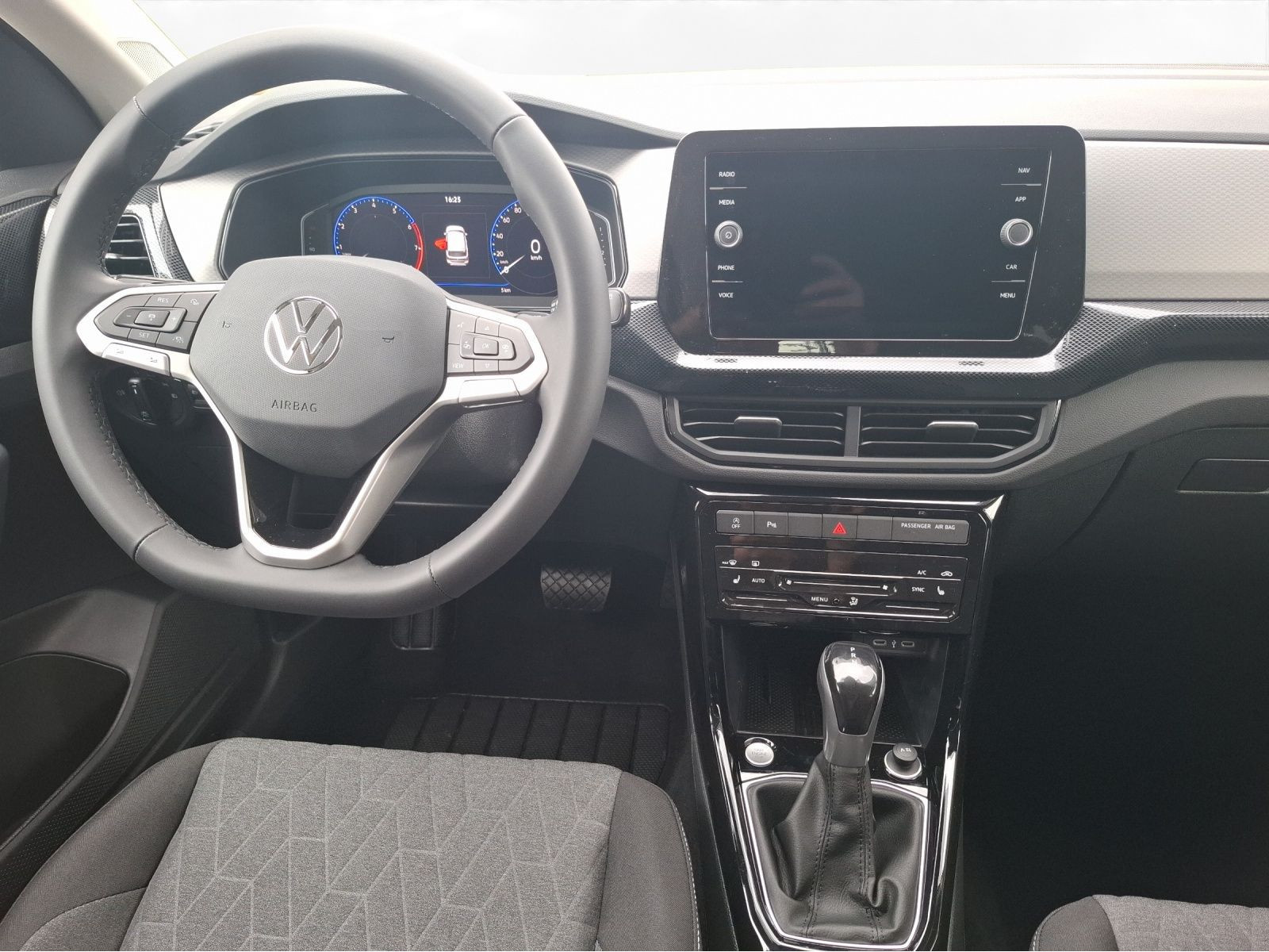 Volkswagen - T-Cross_7