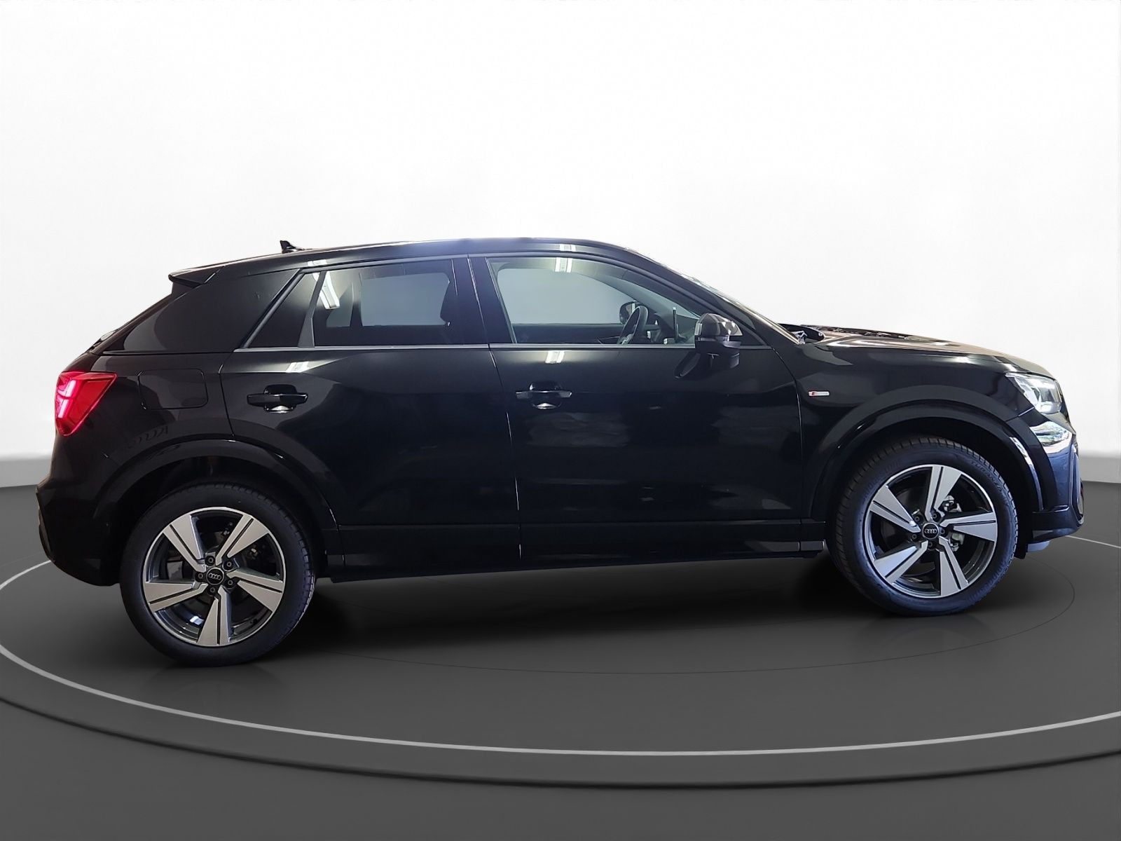 Audi - Q2_7