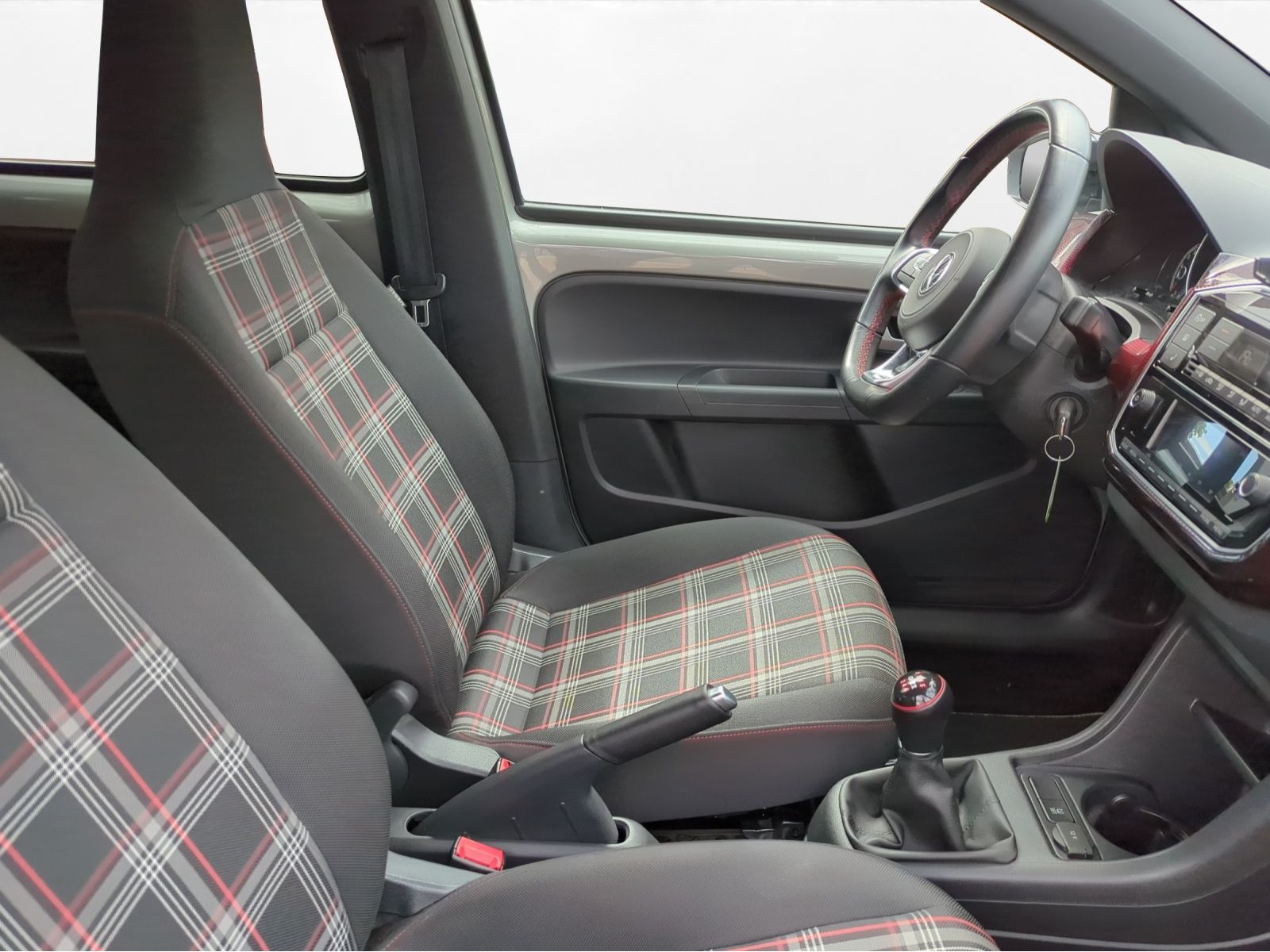 Volkswagen - up!_10