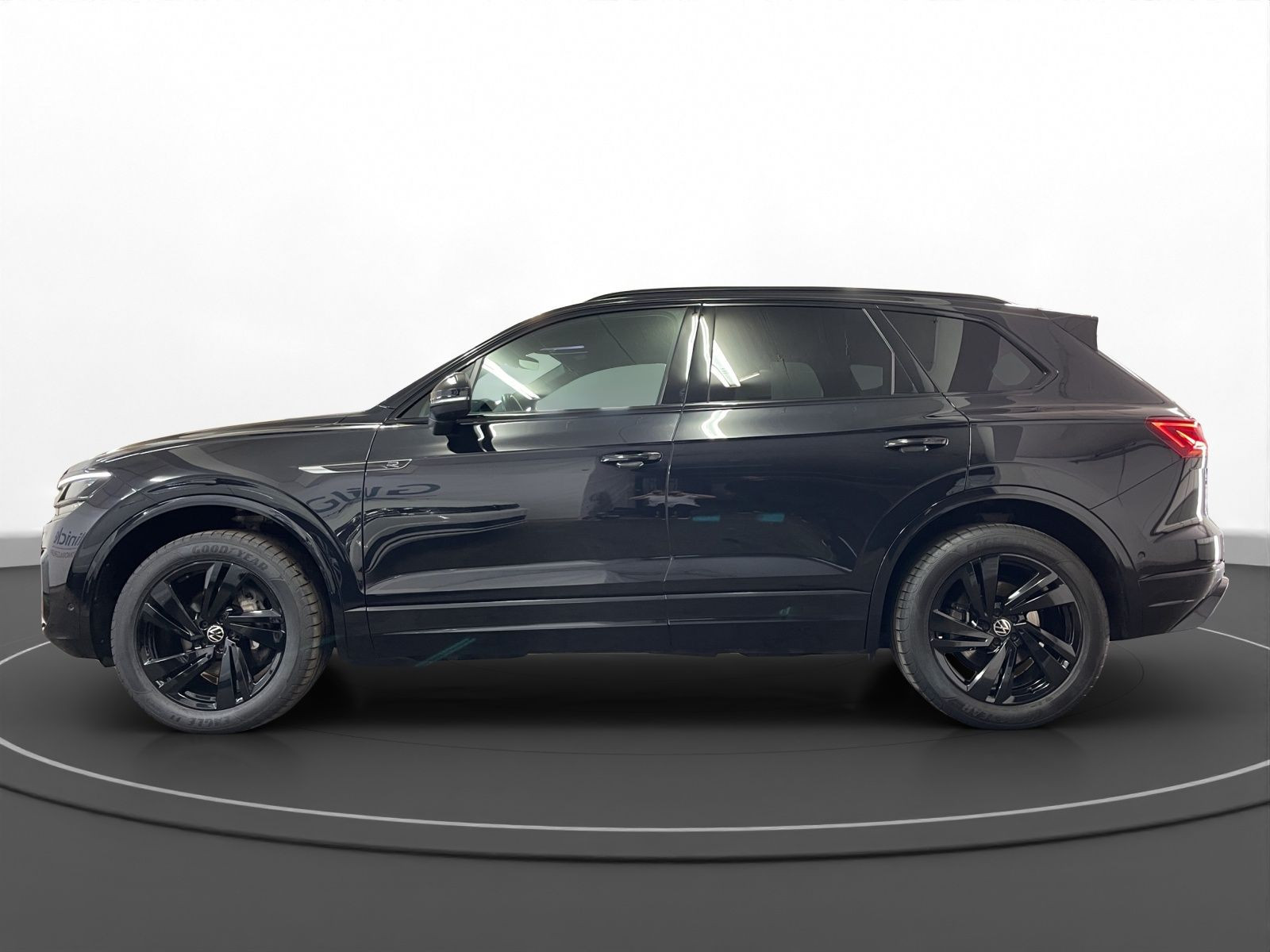 Volkswagen - Touareg_8