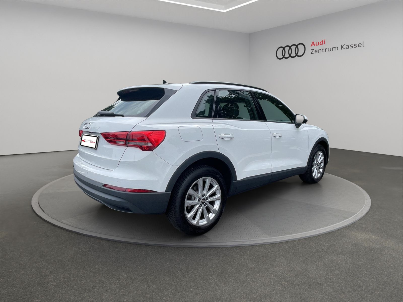 Audi - Q3_7