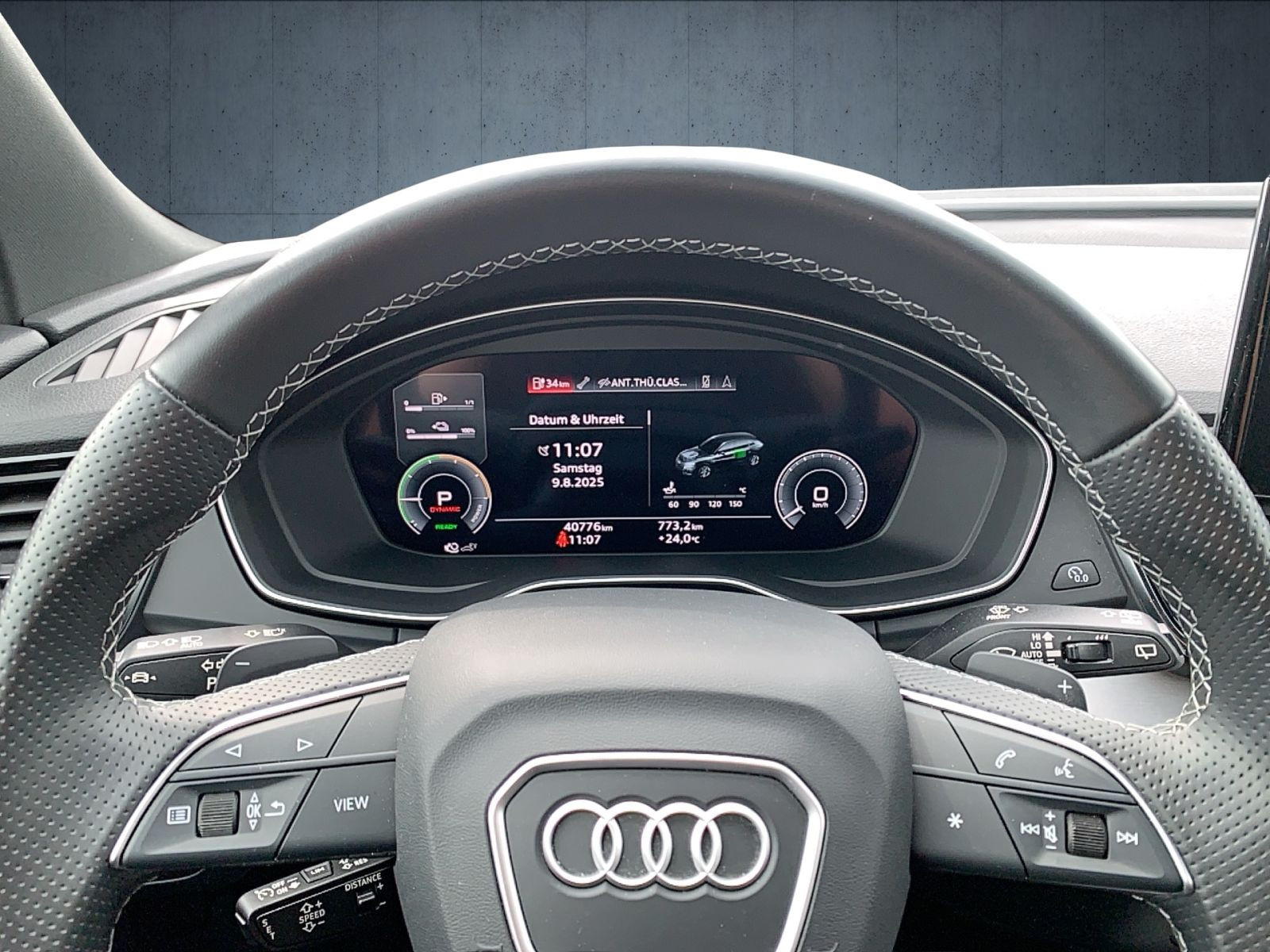 Audi - Q5_12