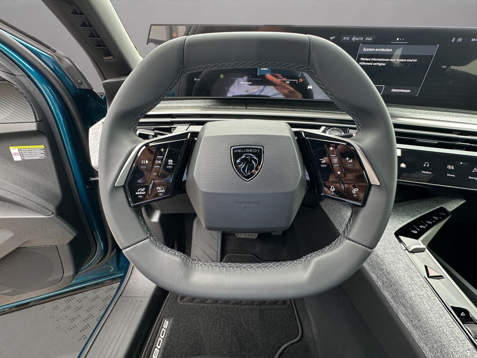 Peugeot - 5008_12