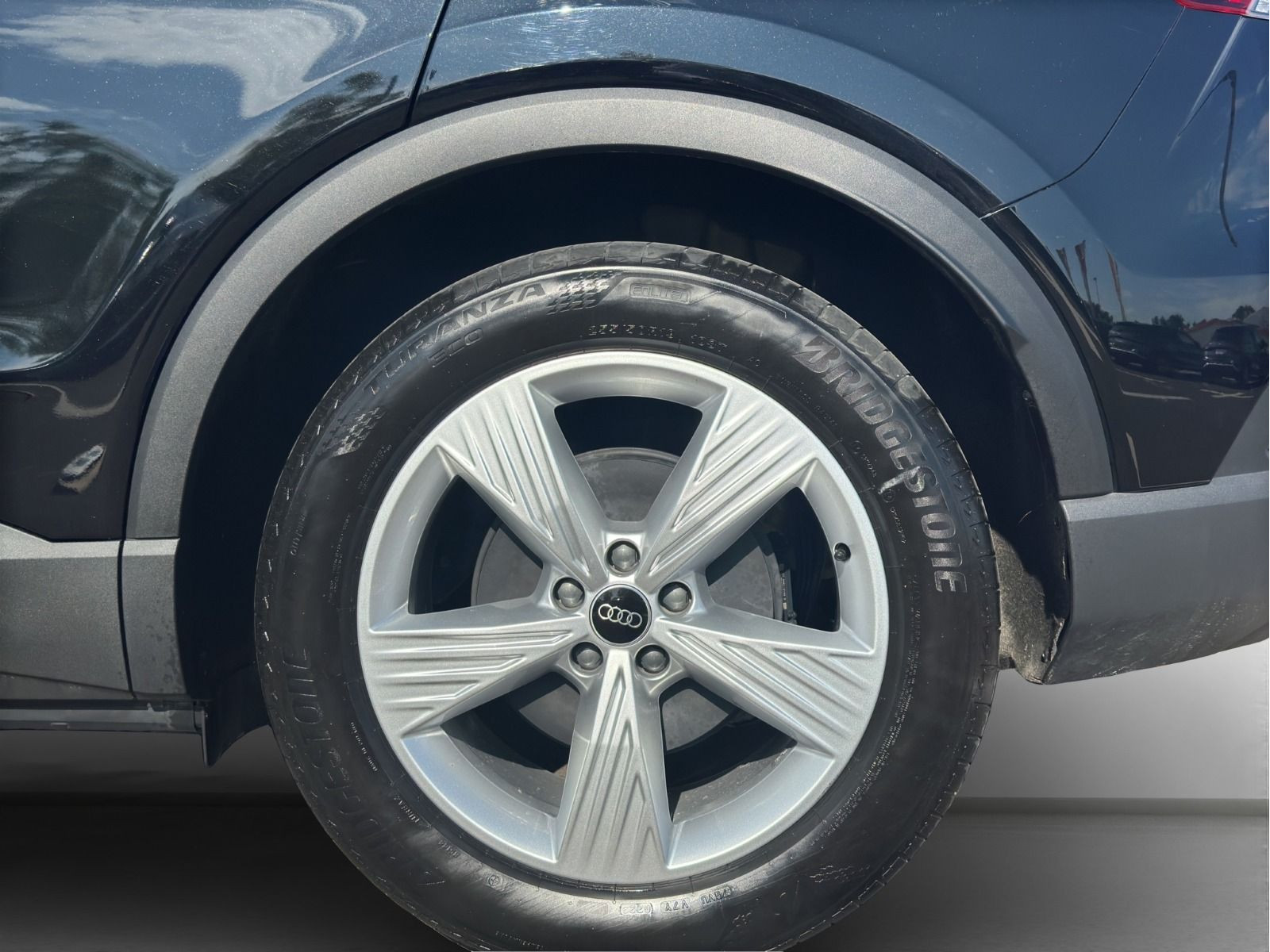 Audi - Q4_17