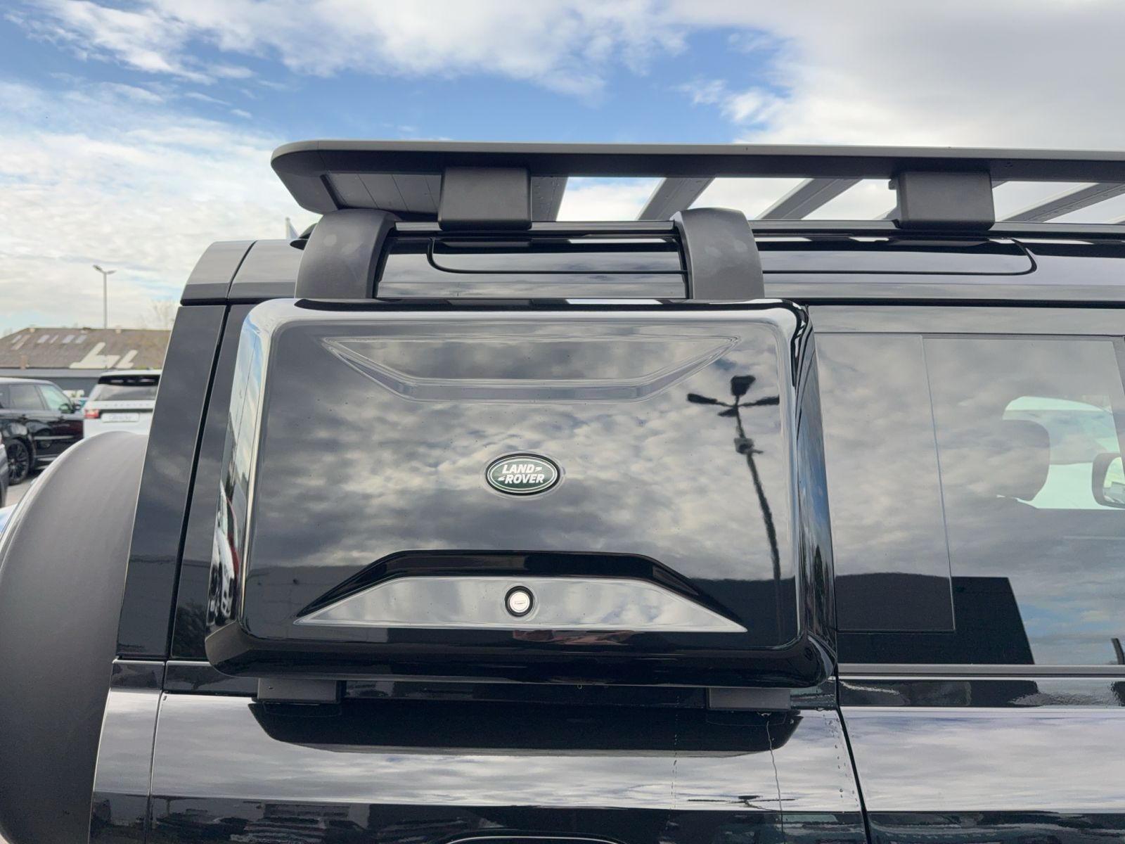 Land Rover - Defender_13