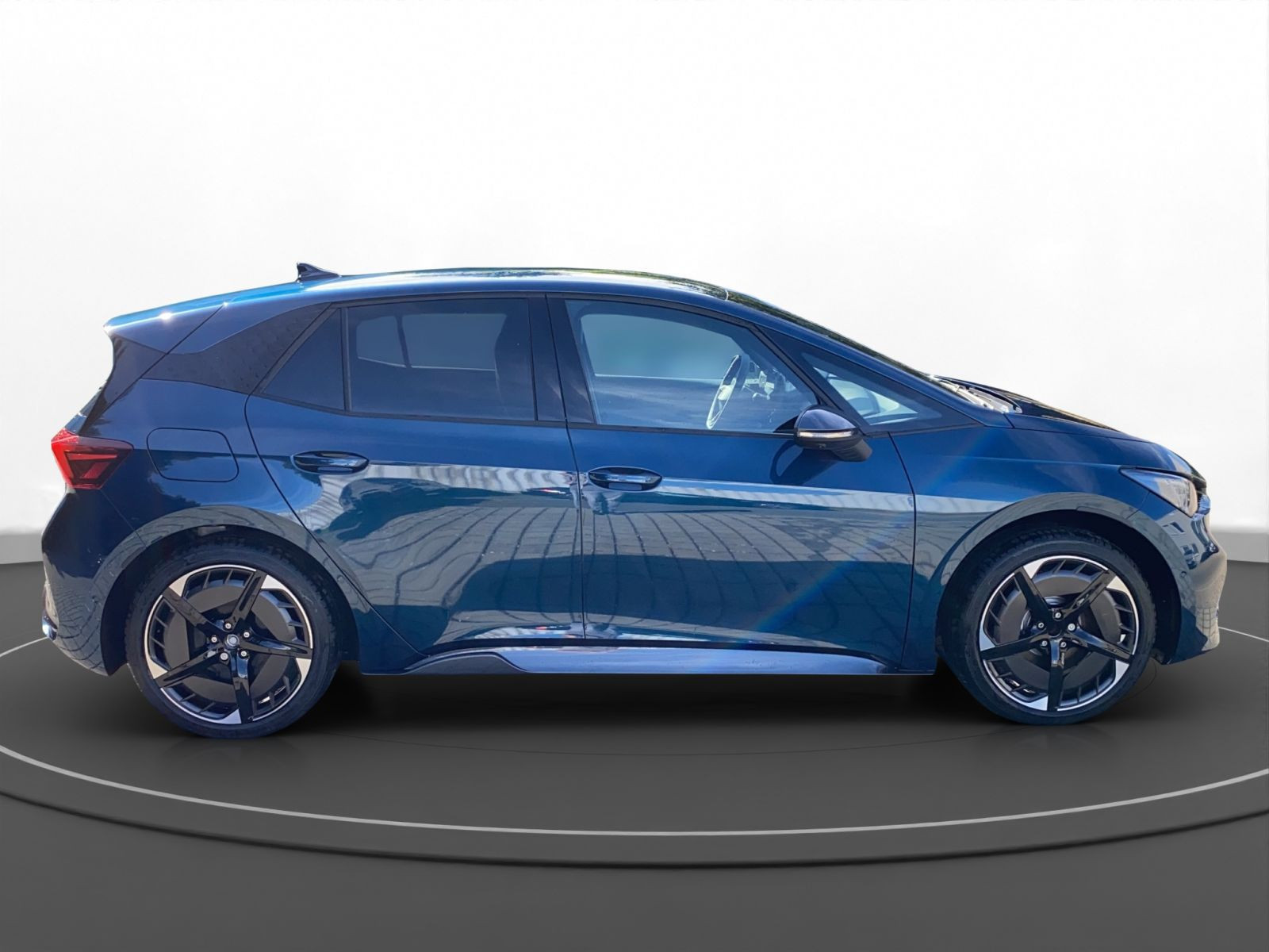 Cupra - Born_9