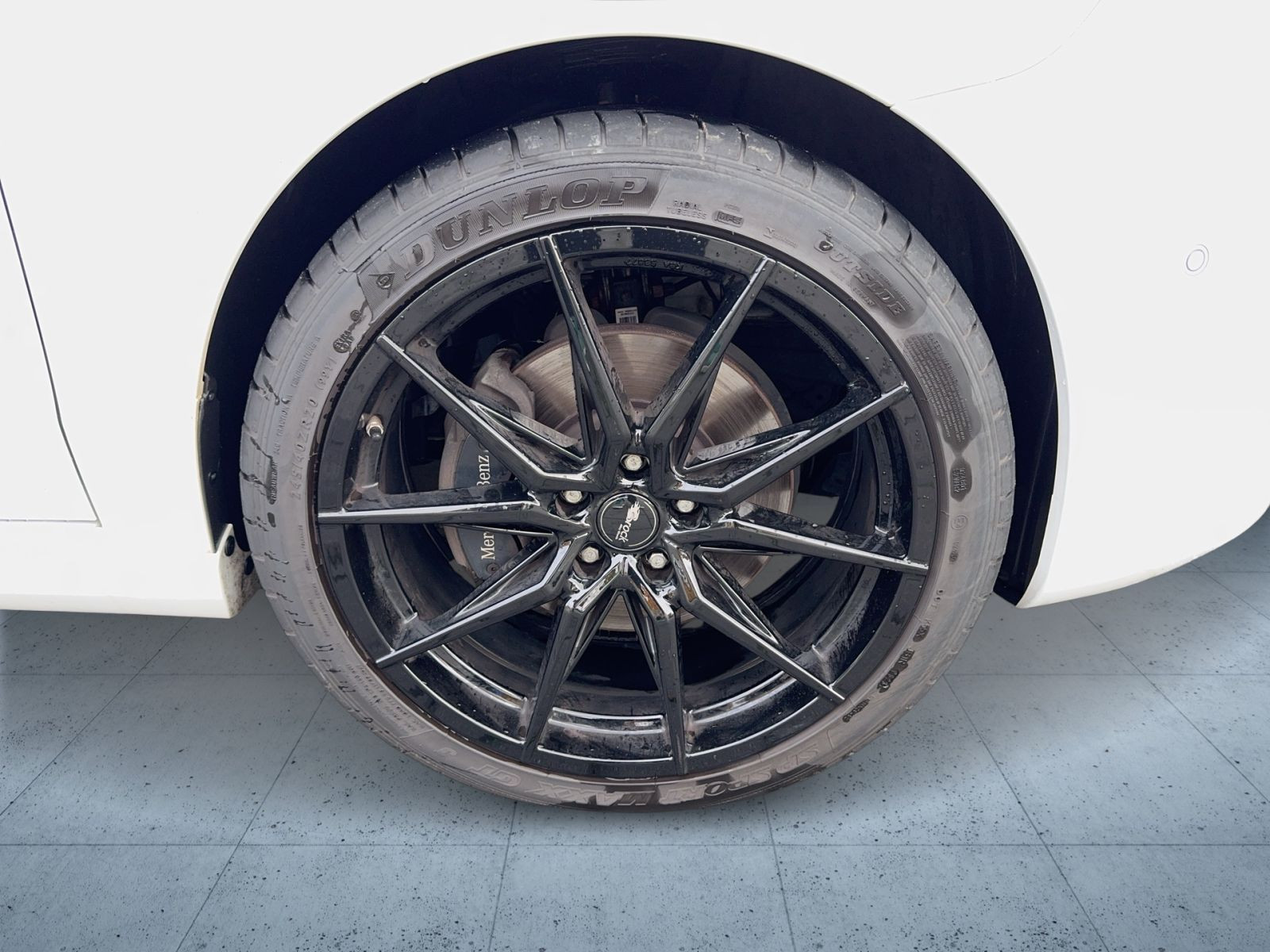 Mercedes-Benz - V 300_7