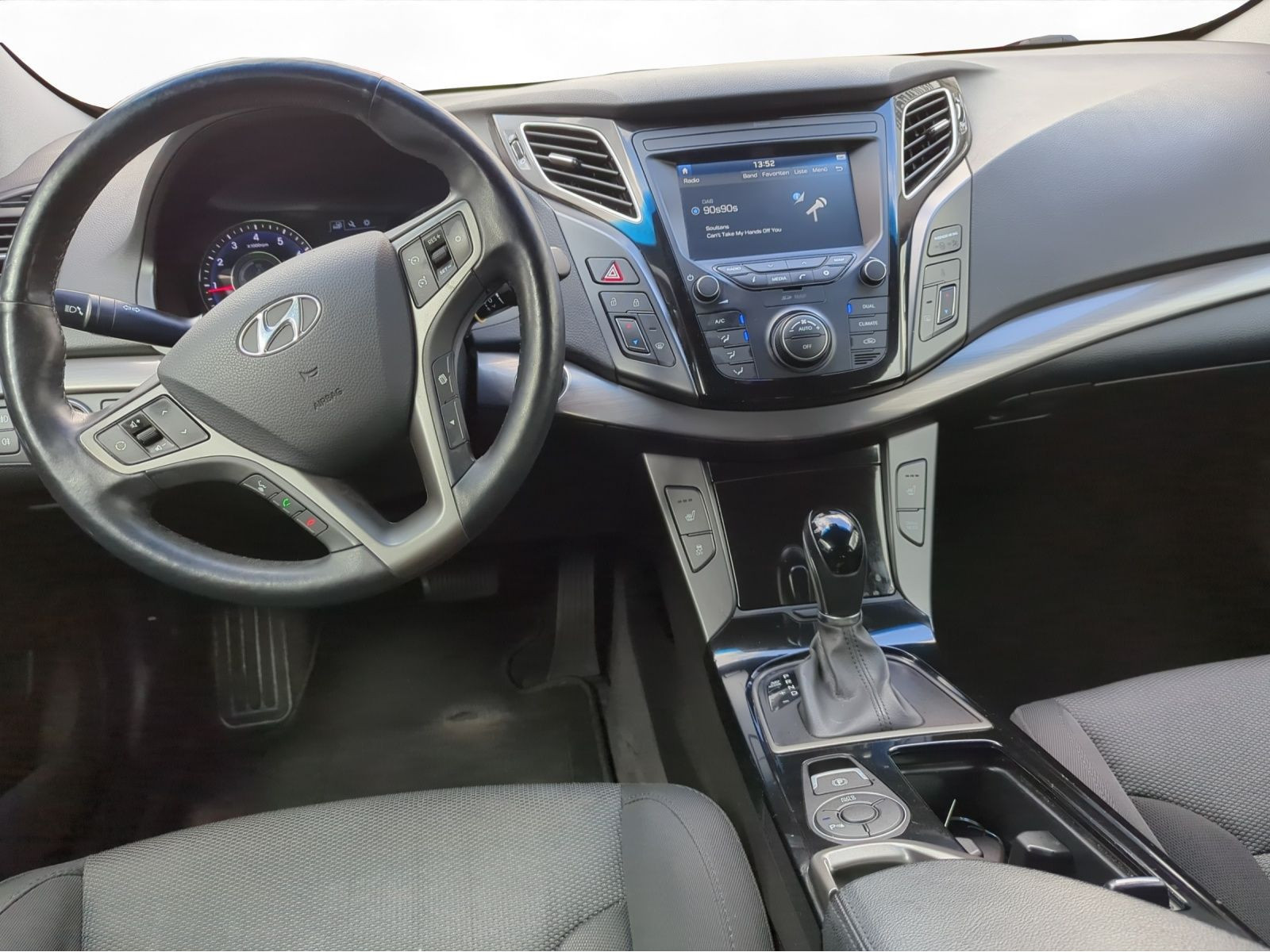 Hyundai - i40_4