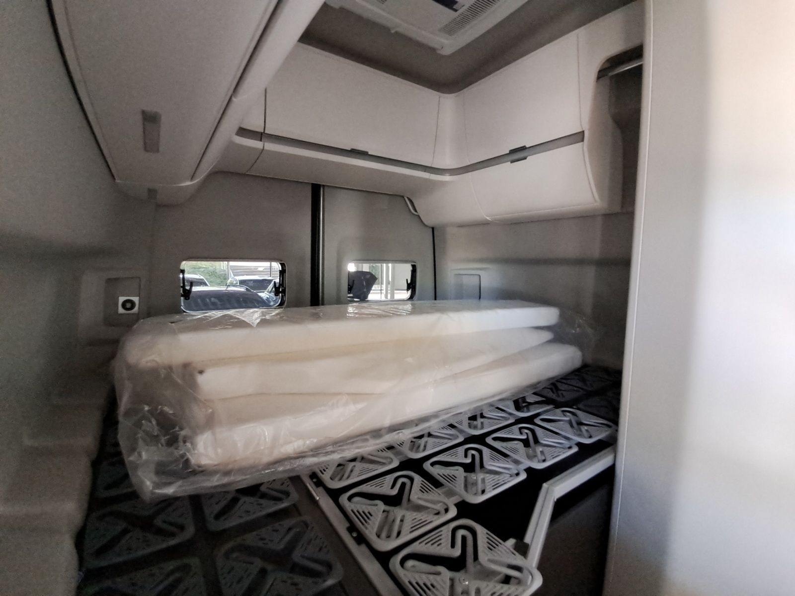 Volkswagen - California_19