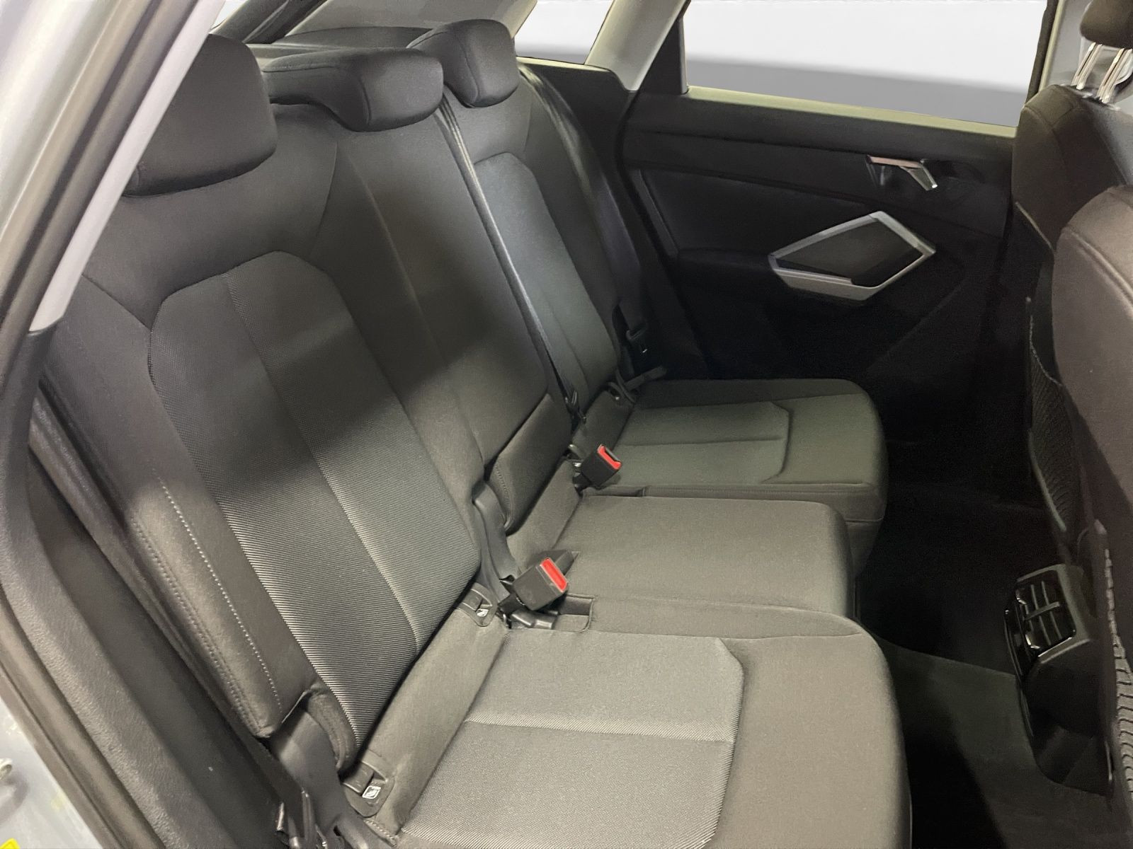 Audi - Q3_19 Audi - Q3_19