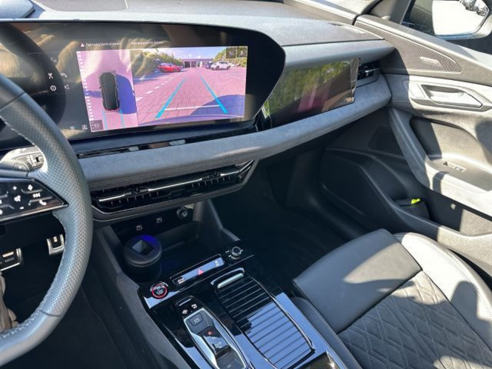 Audi - SQ6 SUV e-tron_28