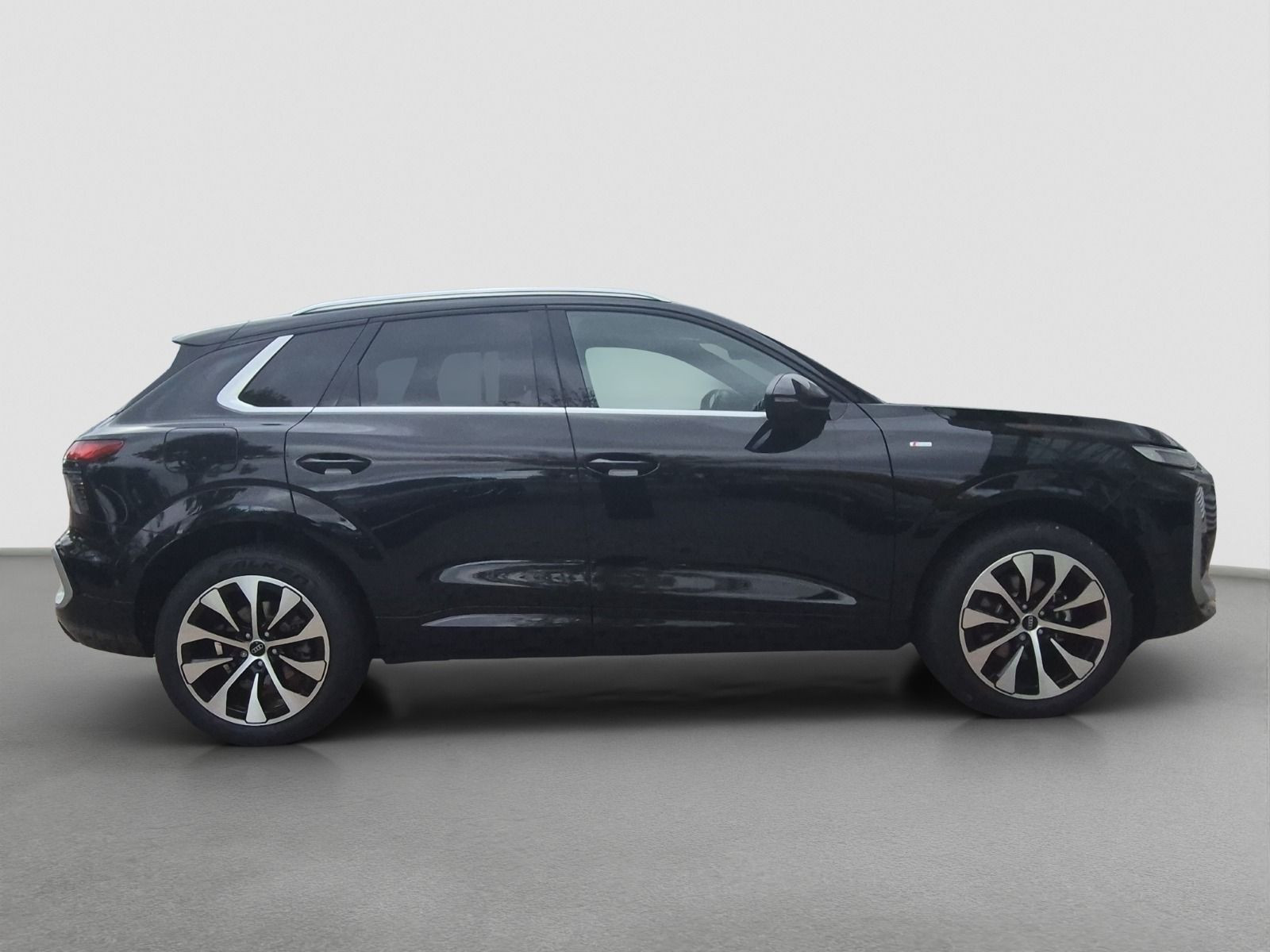Audi - Q3_9