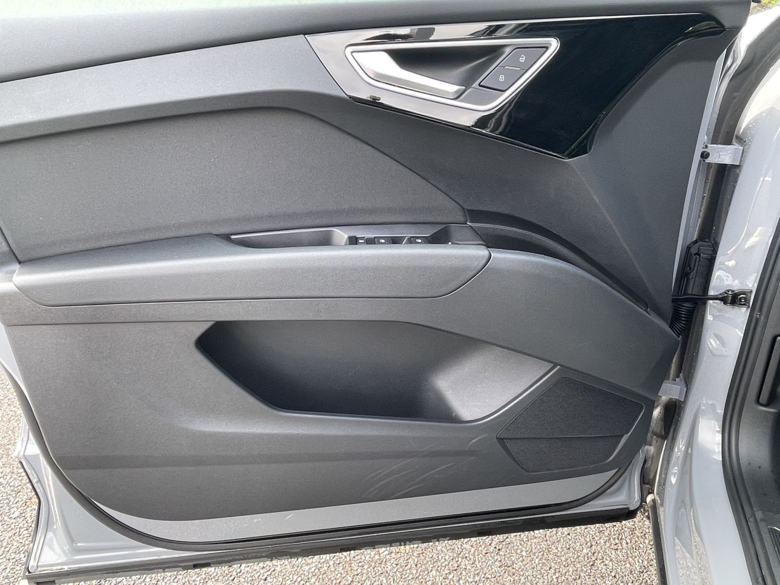 Audi - Q4_16