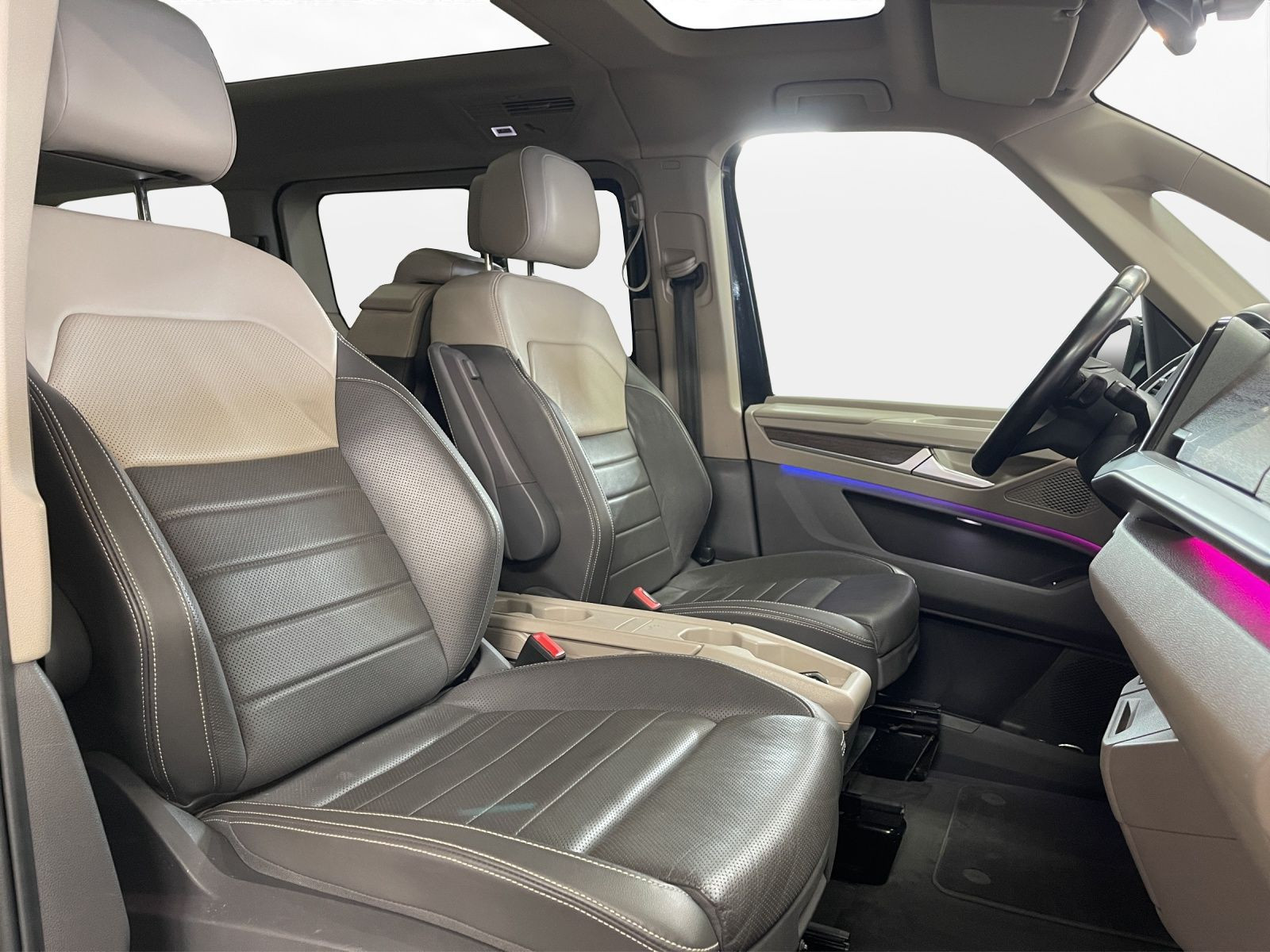 Volkswagen - Multivan_16