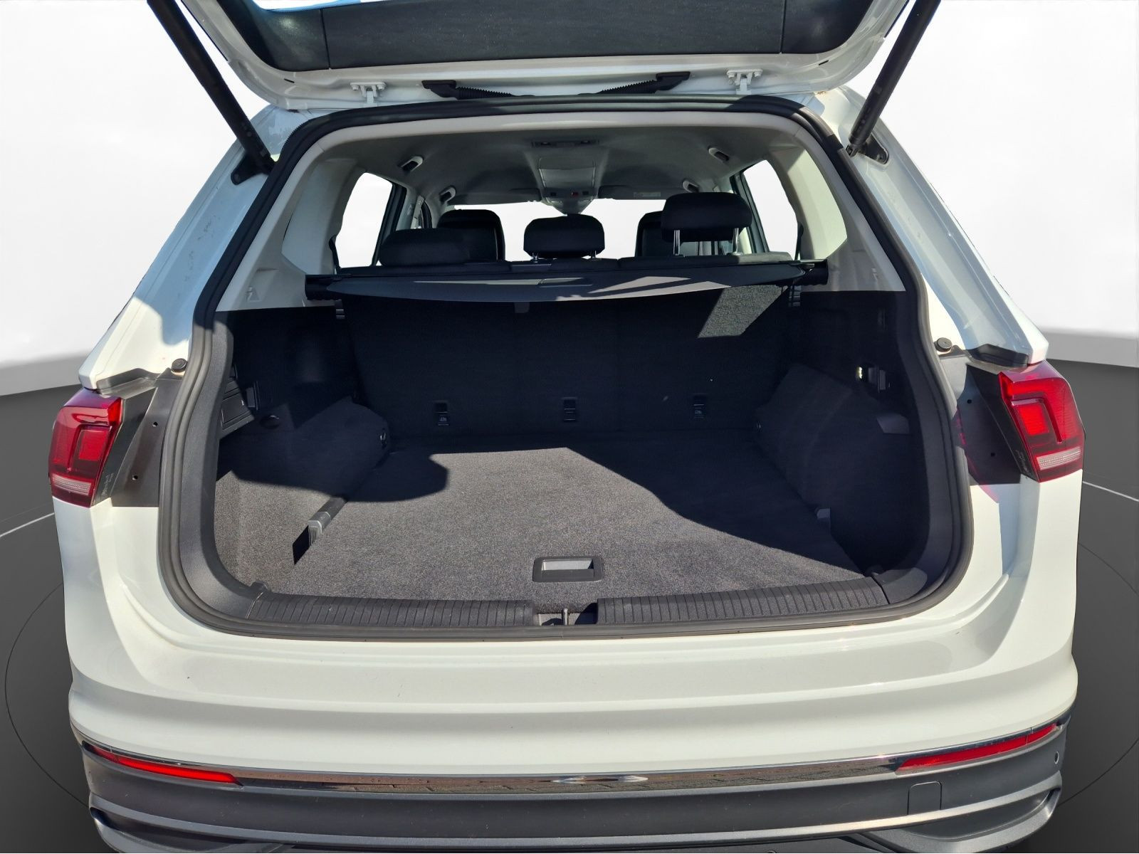 Volkswagen - Tiguan Allspace_10