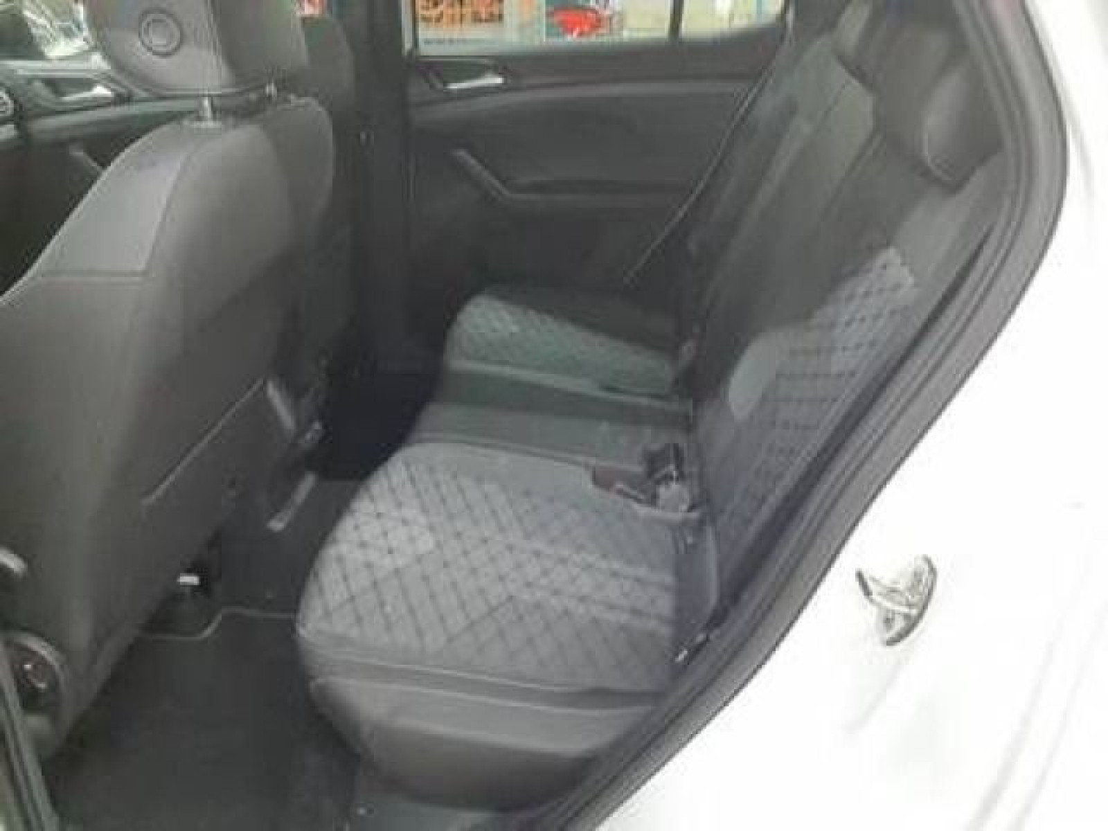 Volkswagen - T-Cross_6
