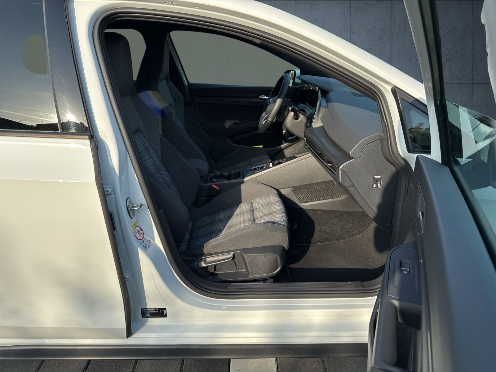 Volkswagen - Golf_18