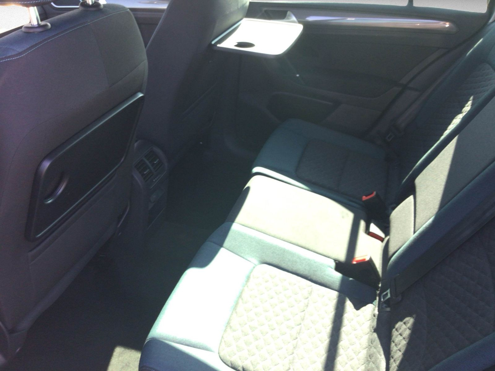 Volkswagen - Golf Sportsvan_14