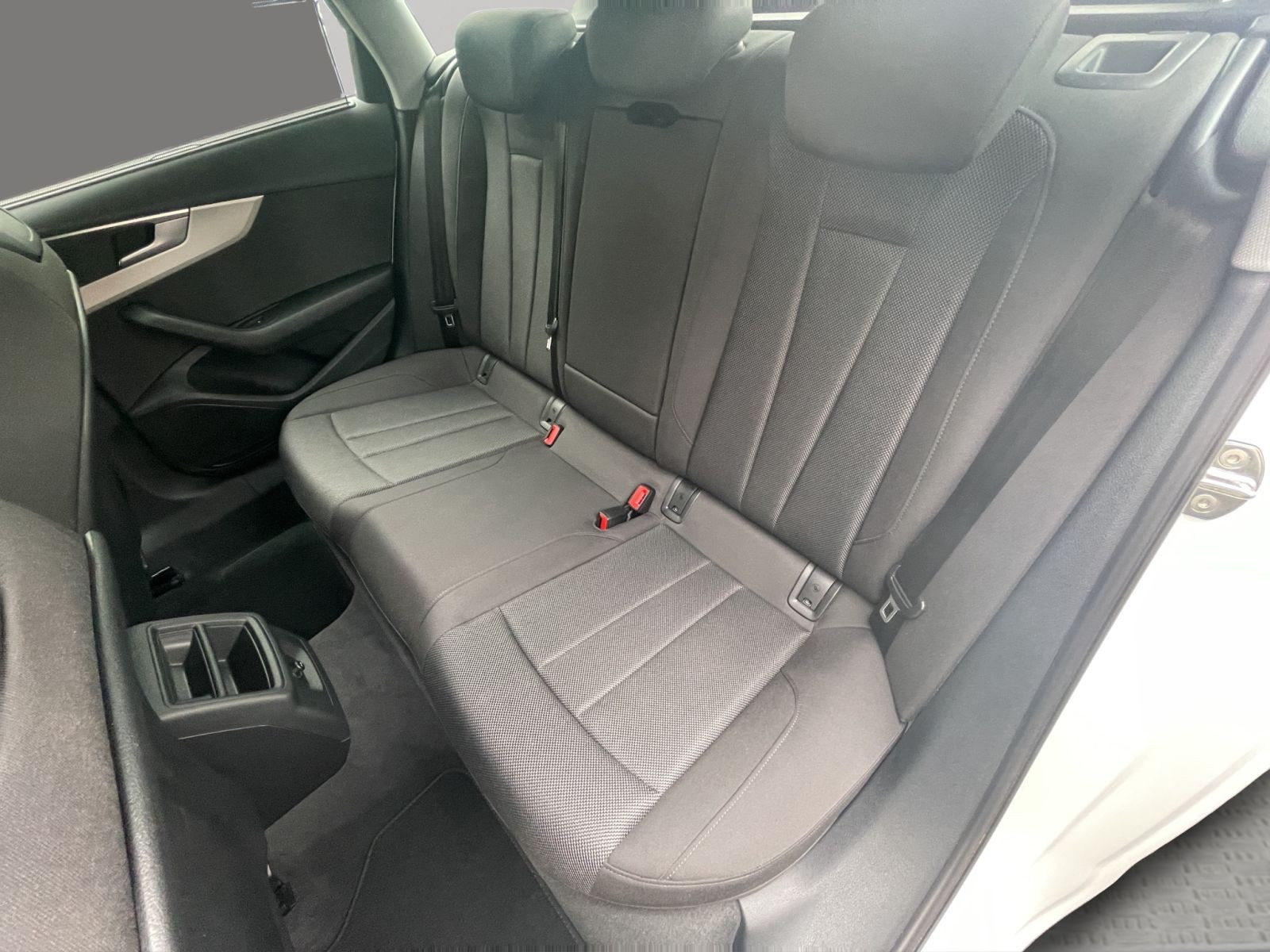 Audi - A4 Avant_16