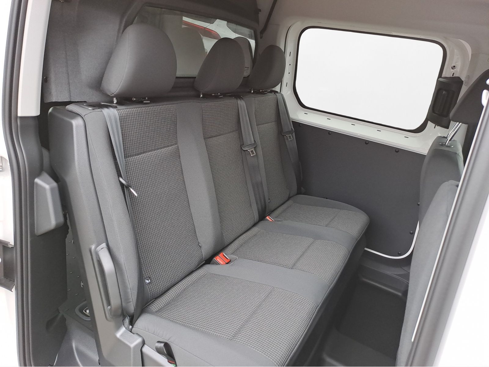 Volkswagen - Caddy_14