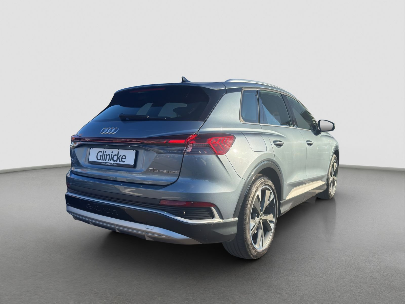 Audi - Q4 e-tron_6