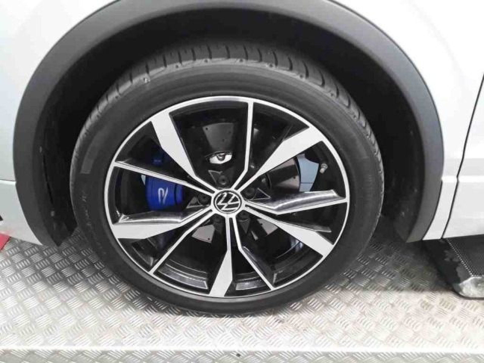 Volkswagen - Tiguan_7