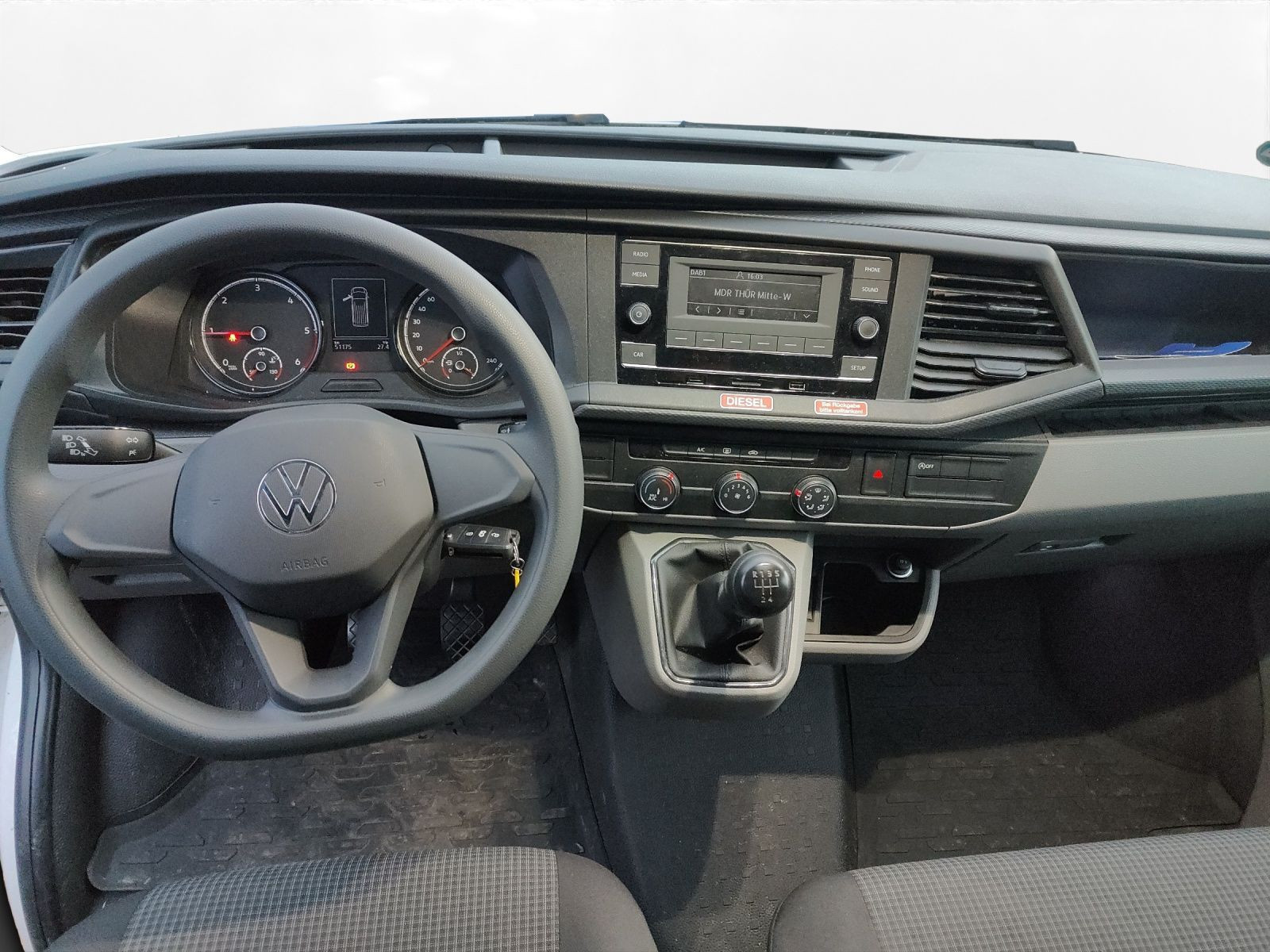 Volkswagen - T6.1 Transporter_4