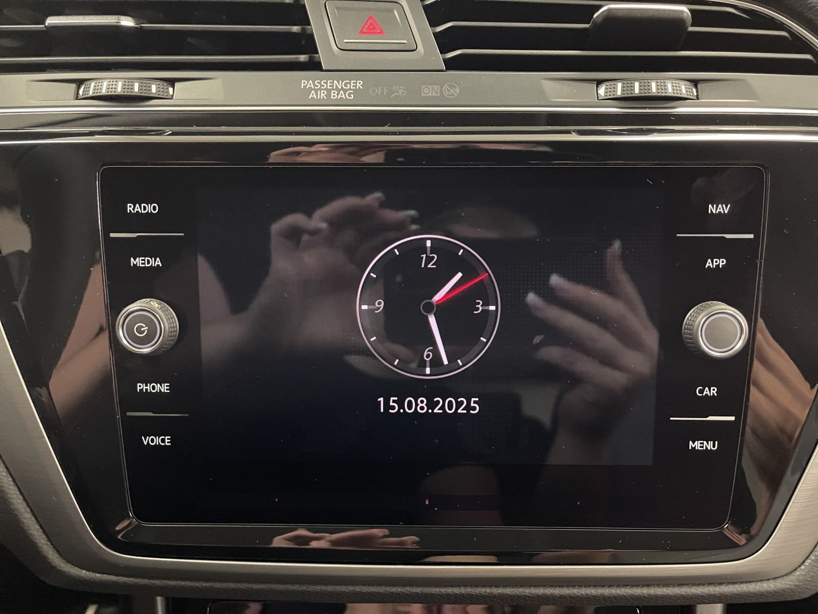 Volkswagen - Touran_10