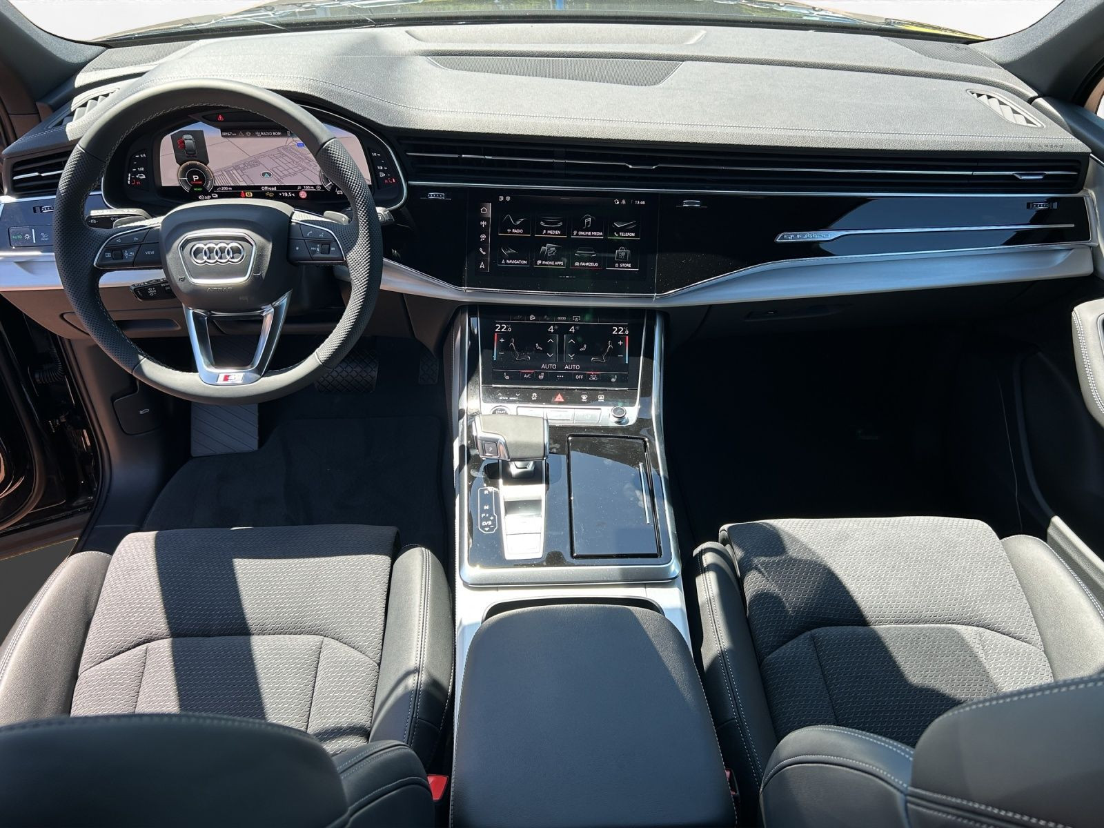 Audi - Q7_5