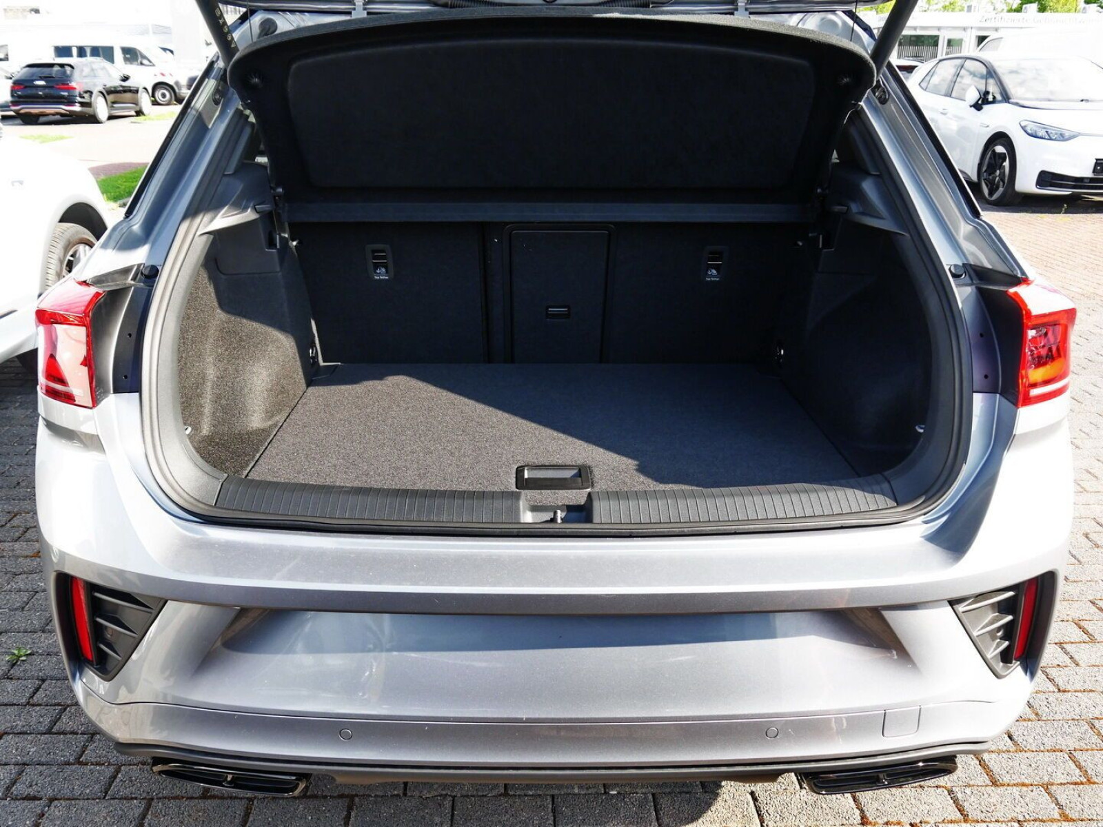 Volkswagen - T-Roc_8