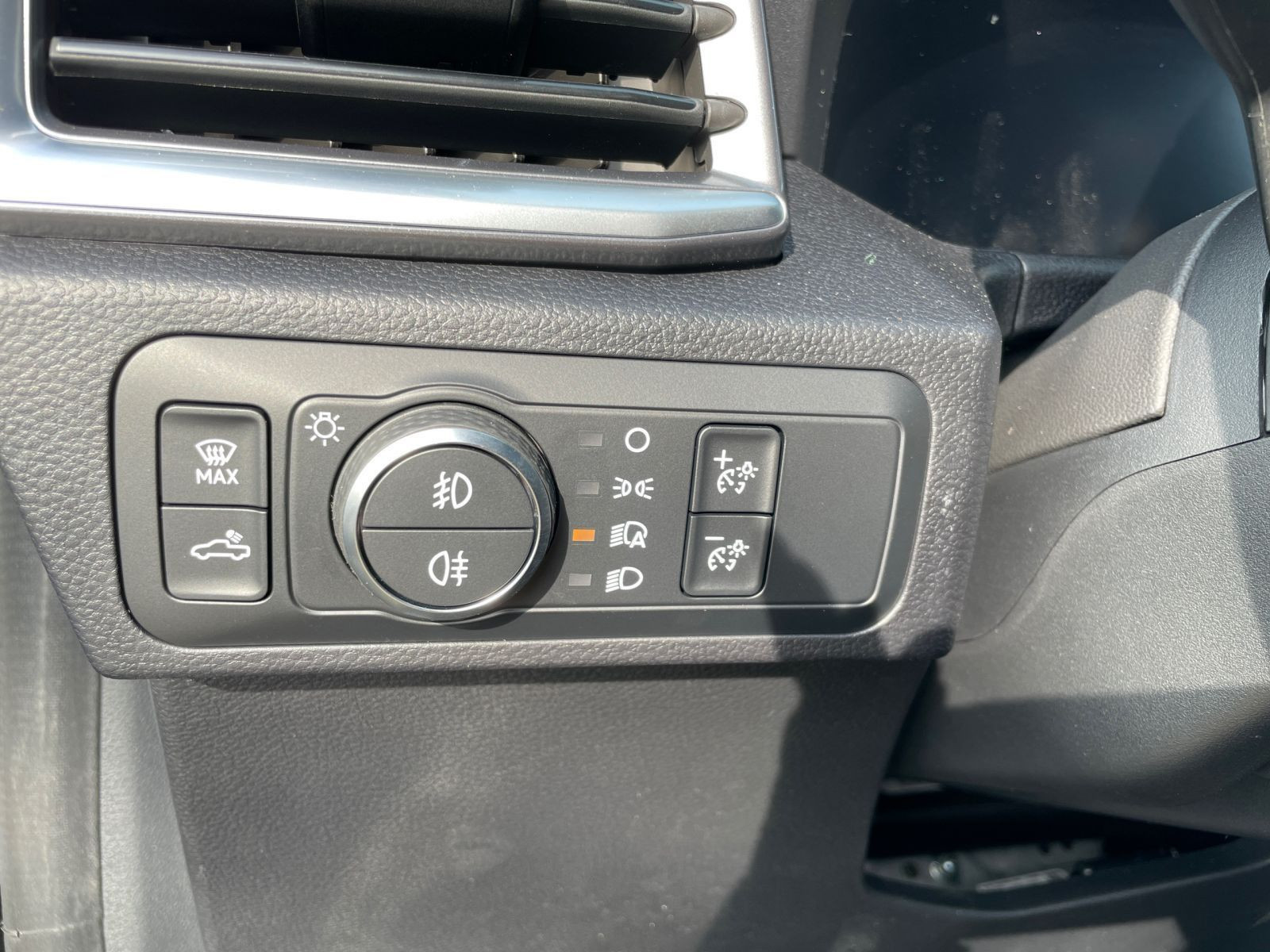 Volkswagen - Amarok_12