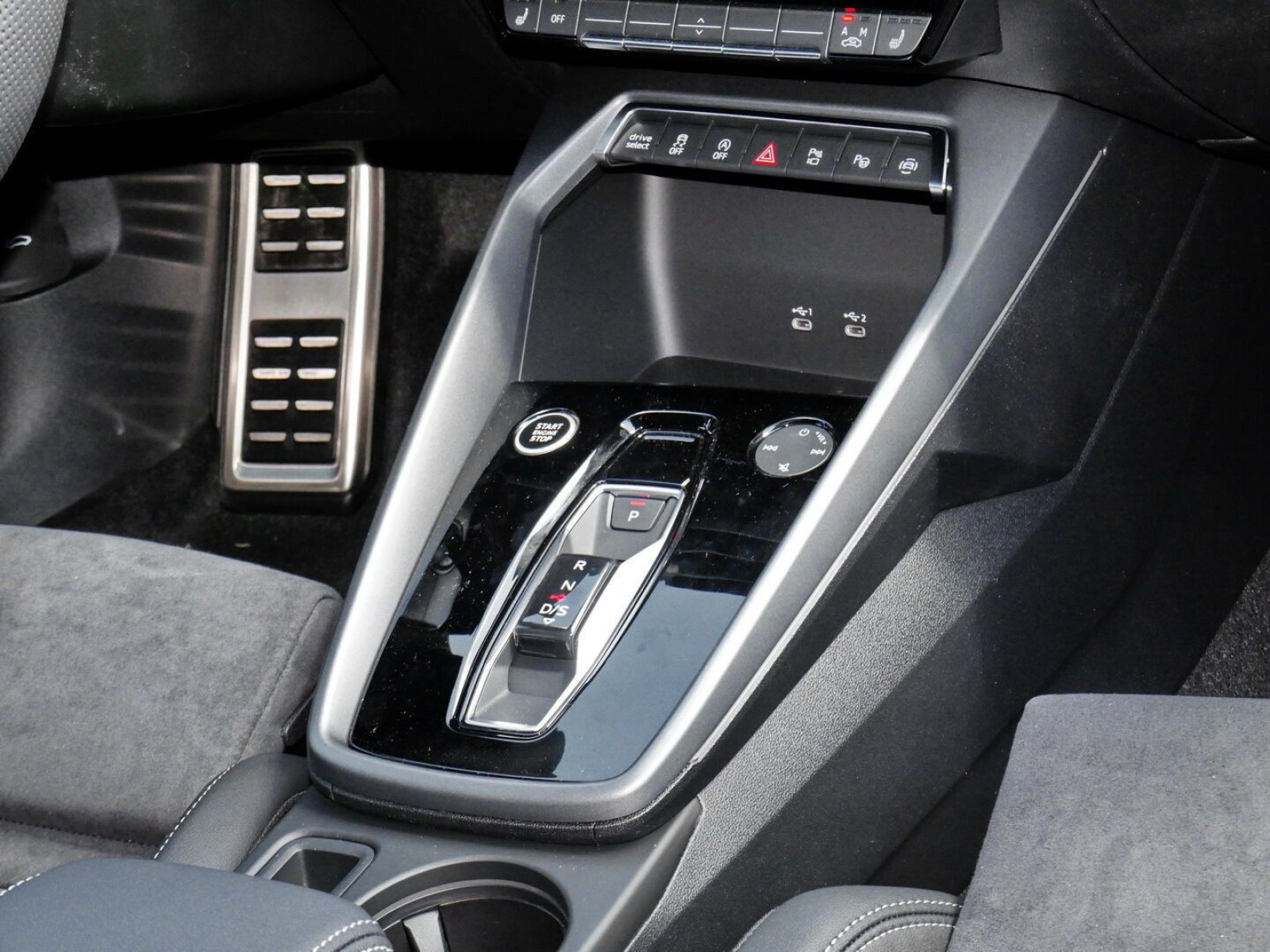 Audi - A3 Limousine_8