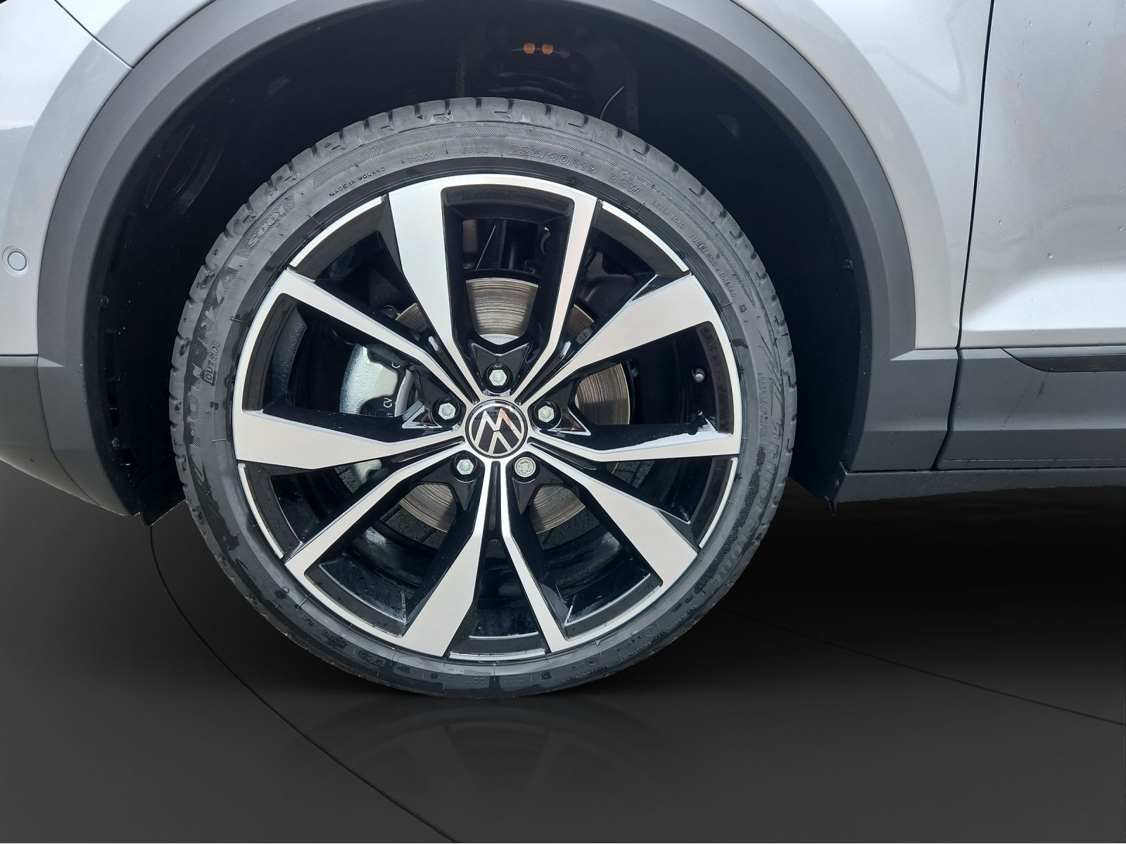 Volkswagen - T-Roc_9