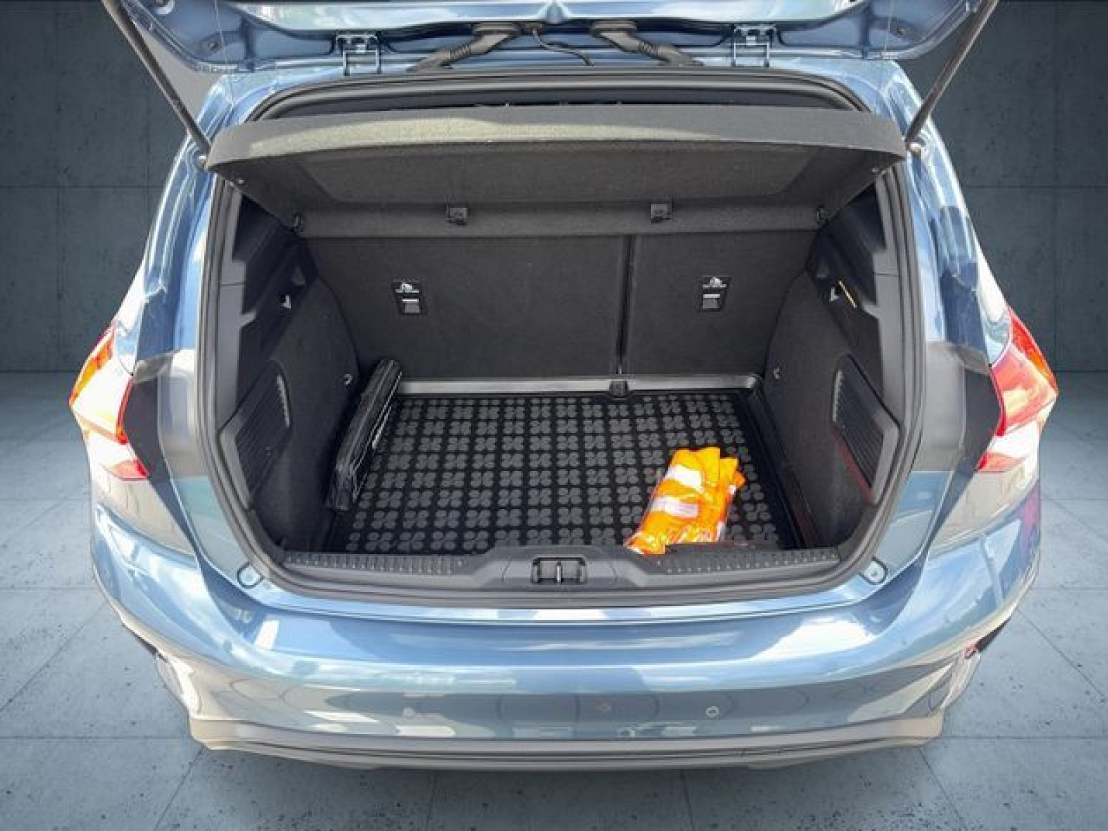 Ford - Focus_13