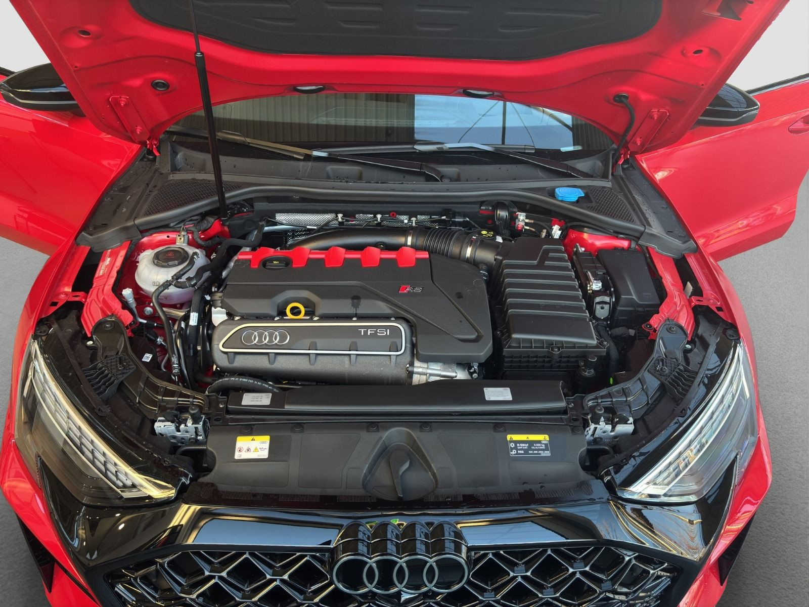 Audi - RS 3 Limousine_23