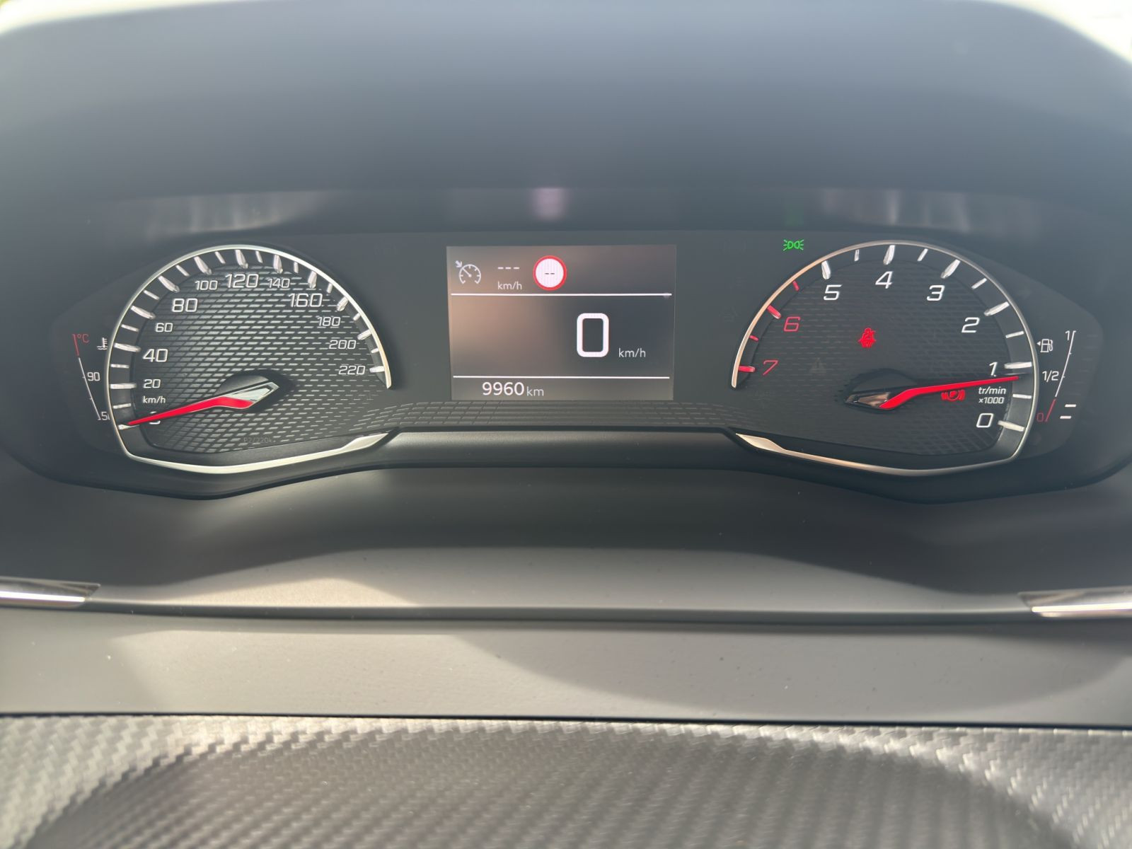 Peugeot - 2008_15