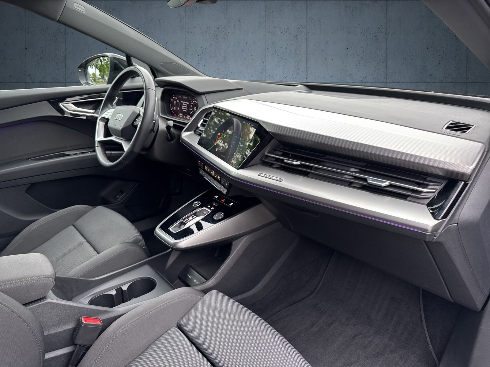 Audi - Q4_16
