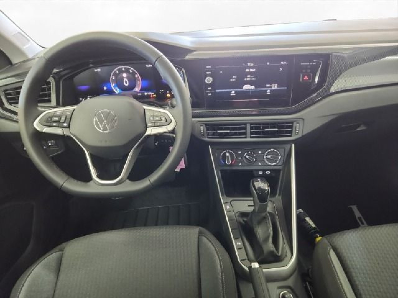 Volkswagen - Polo_12