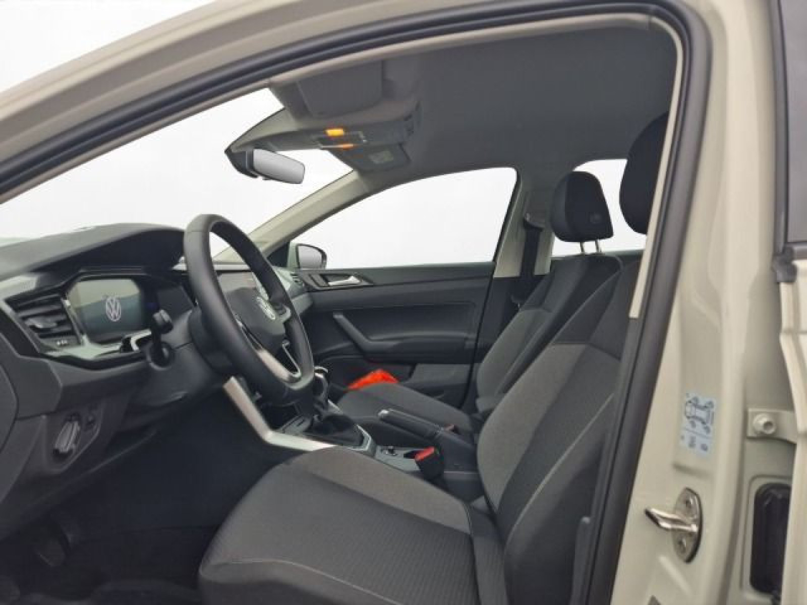 Volkswagen - Polo_4
