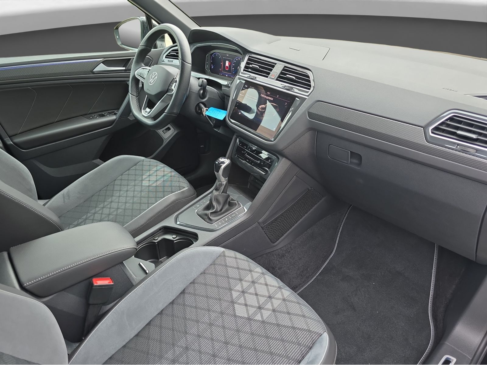 Volkswagen - Tiguan_14