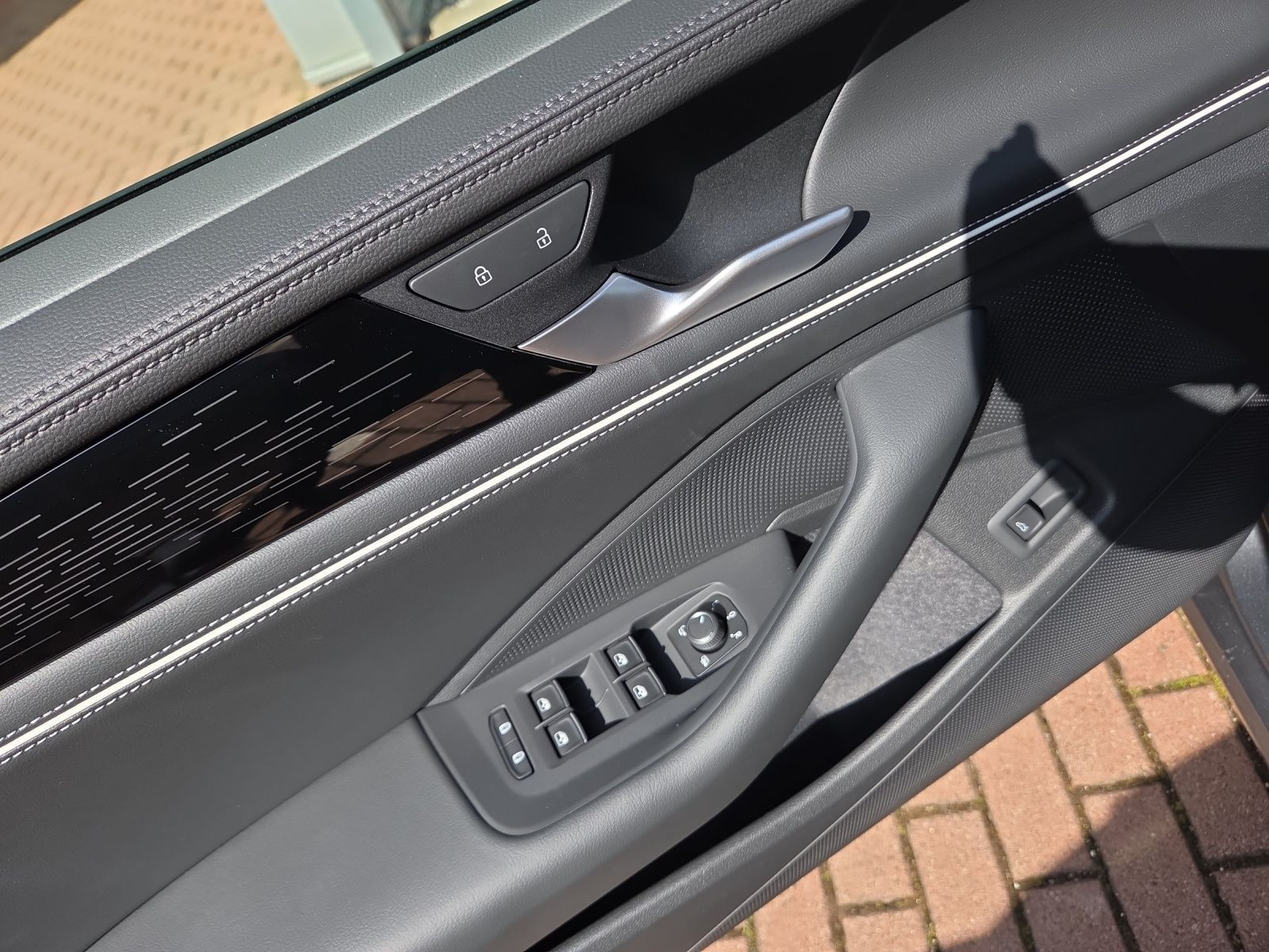 Volkswagen - Passat_12