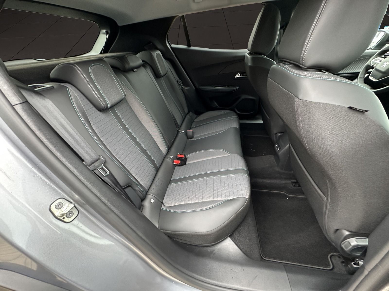 Peugeot - 2008_19