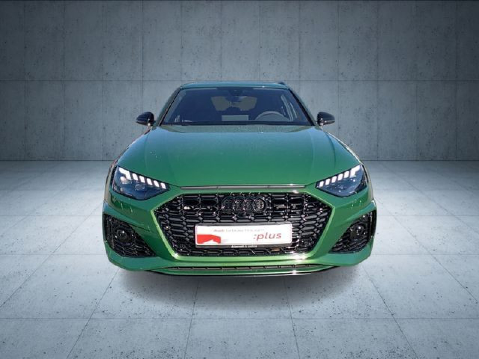 Audi - RS 4 Avant_10
