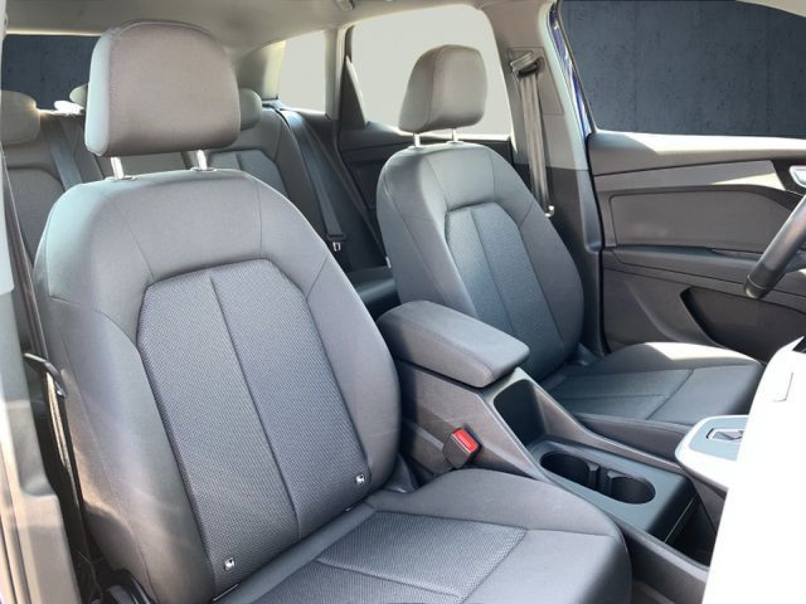 Audi - Q4 e-tron_19